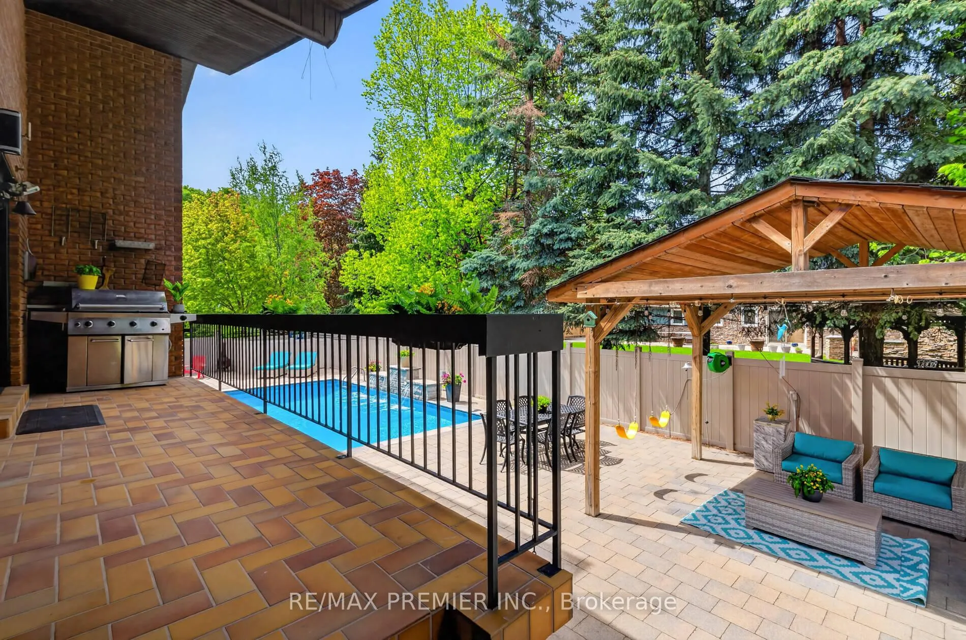 Photo 45 of 21 Forest Circle Court, Vaughan, East Woodbridge — HOMEH