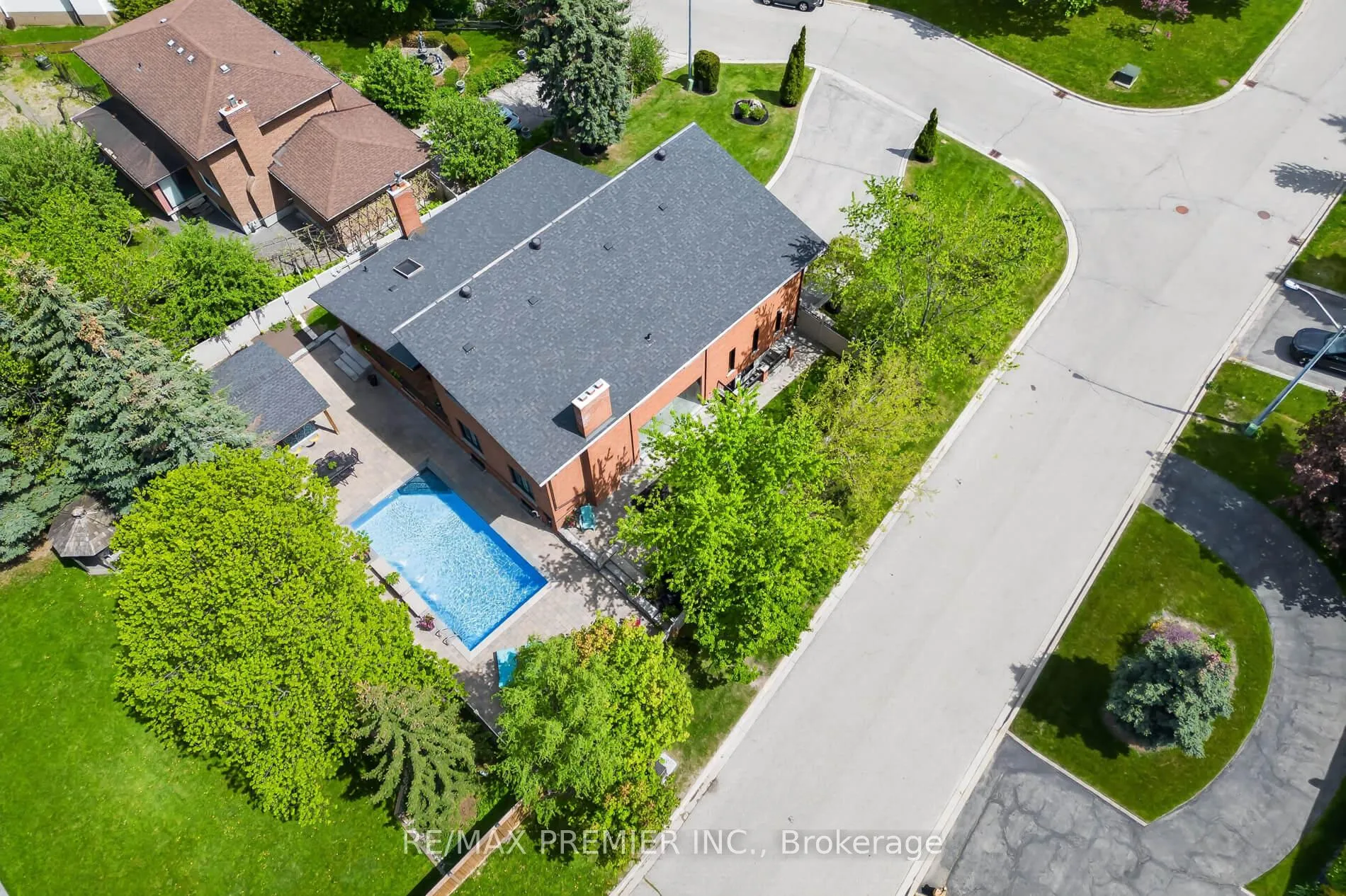 Photo 46 of 21 Forest Circle Court, Vaughan, East Woodbridge — HOMEH