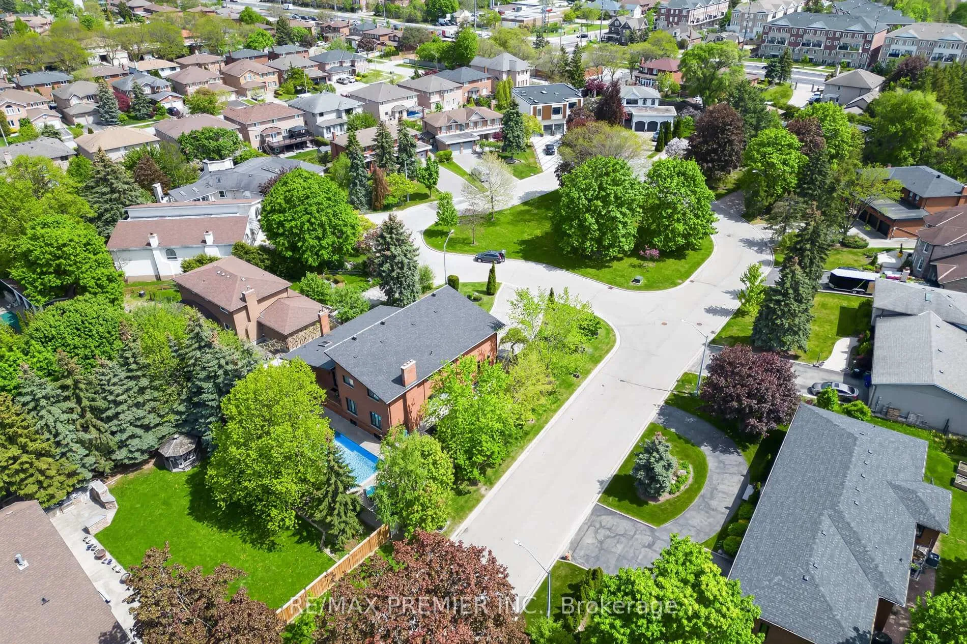 Photo 47 of 21 Forest Circle Court, Vaughan, East Woodbridge — HOMEH