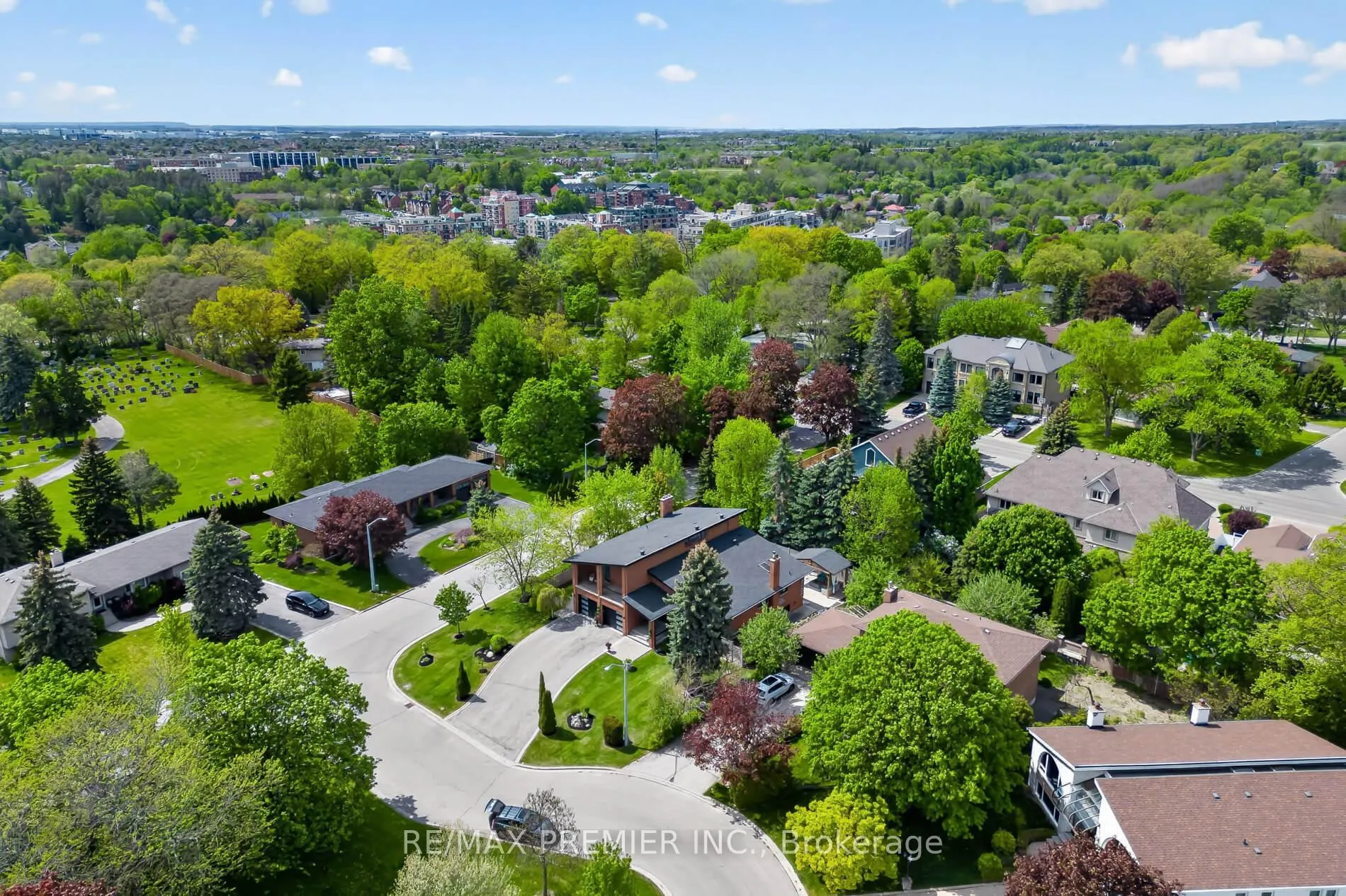 Photo 49 of 21 Forest Circle Court, Vaughan, East Woodbridge — HOMEH