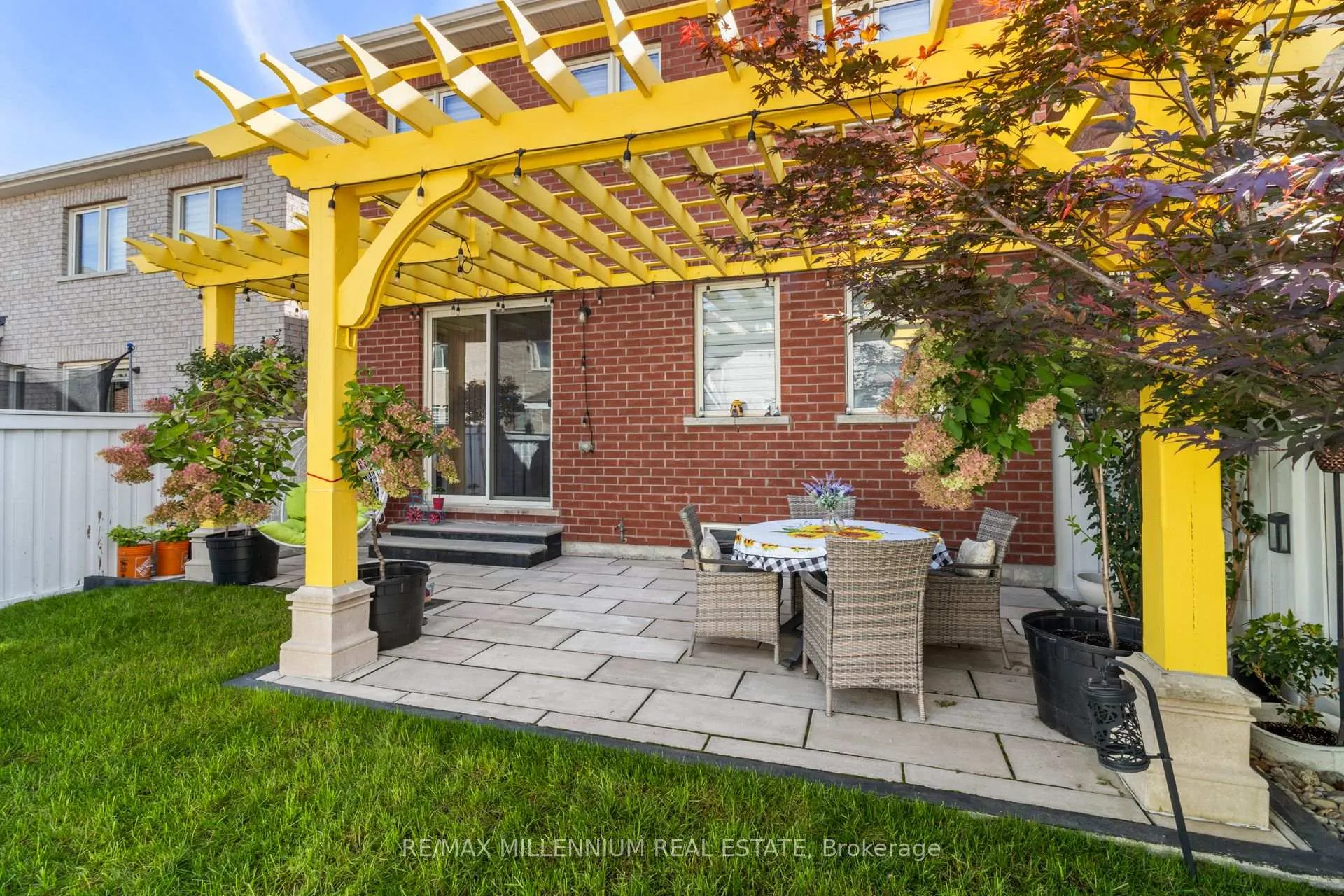 Photo 12 of 6 Trentonian Street, Brampton, Sandringham-Wellington North — HOMEH
