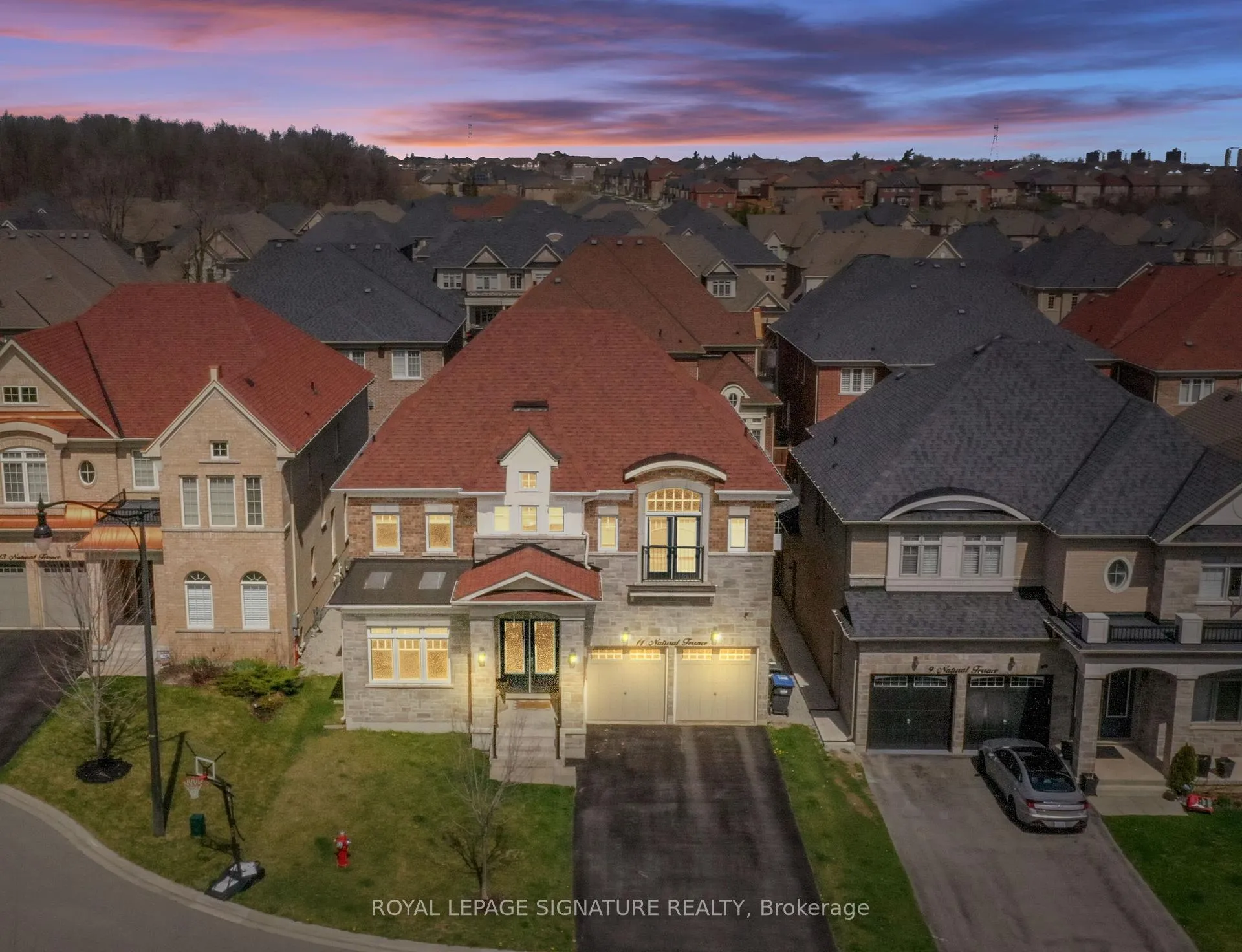 Photo 2 of 11 Natural Terrace, Brampton, Credit Valley — HOMEH