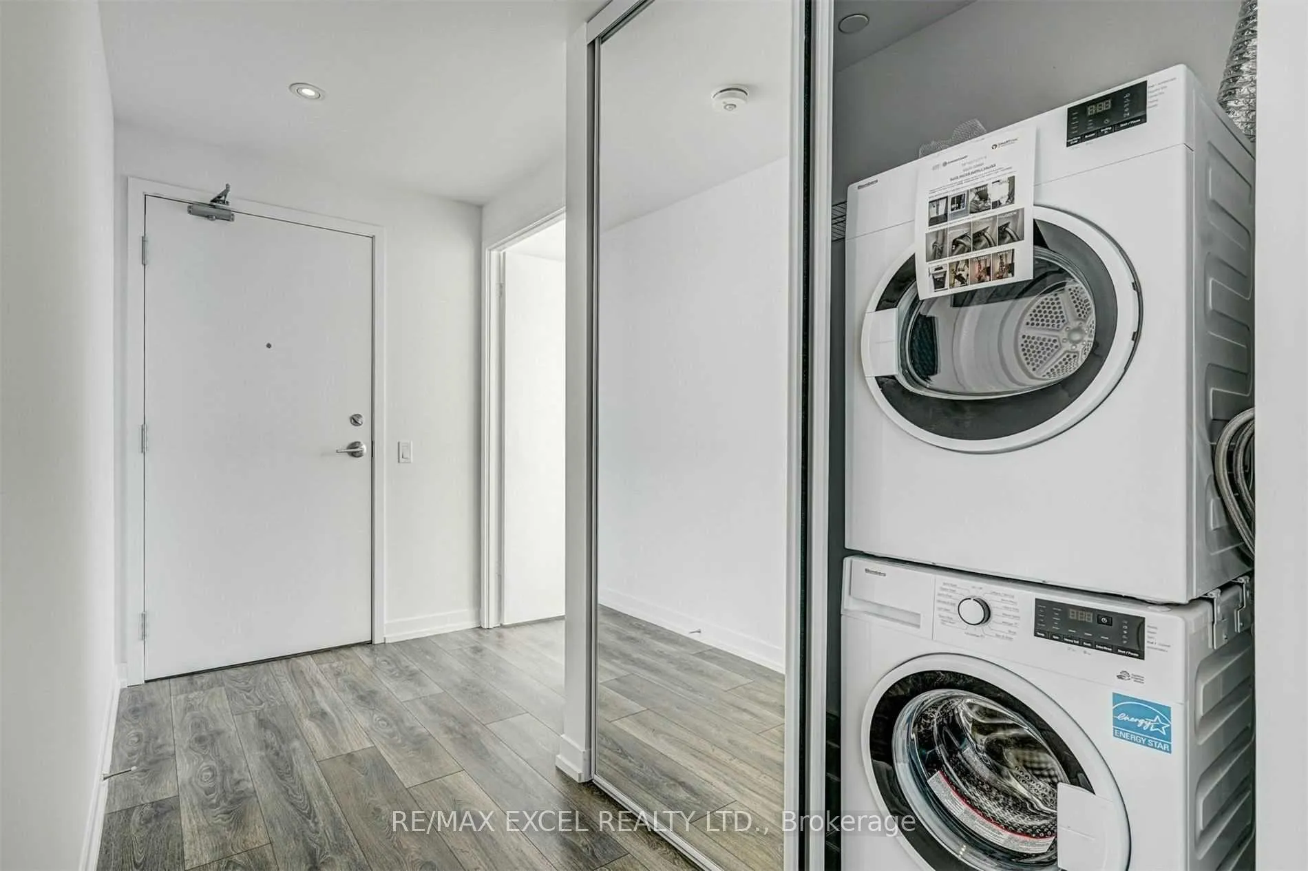 Photo 12 of Unit 4910, 5 Buttermill Avenue, Vaughan, Vaughan Corporate Centre — HOMEH