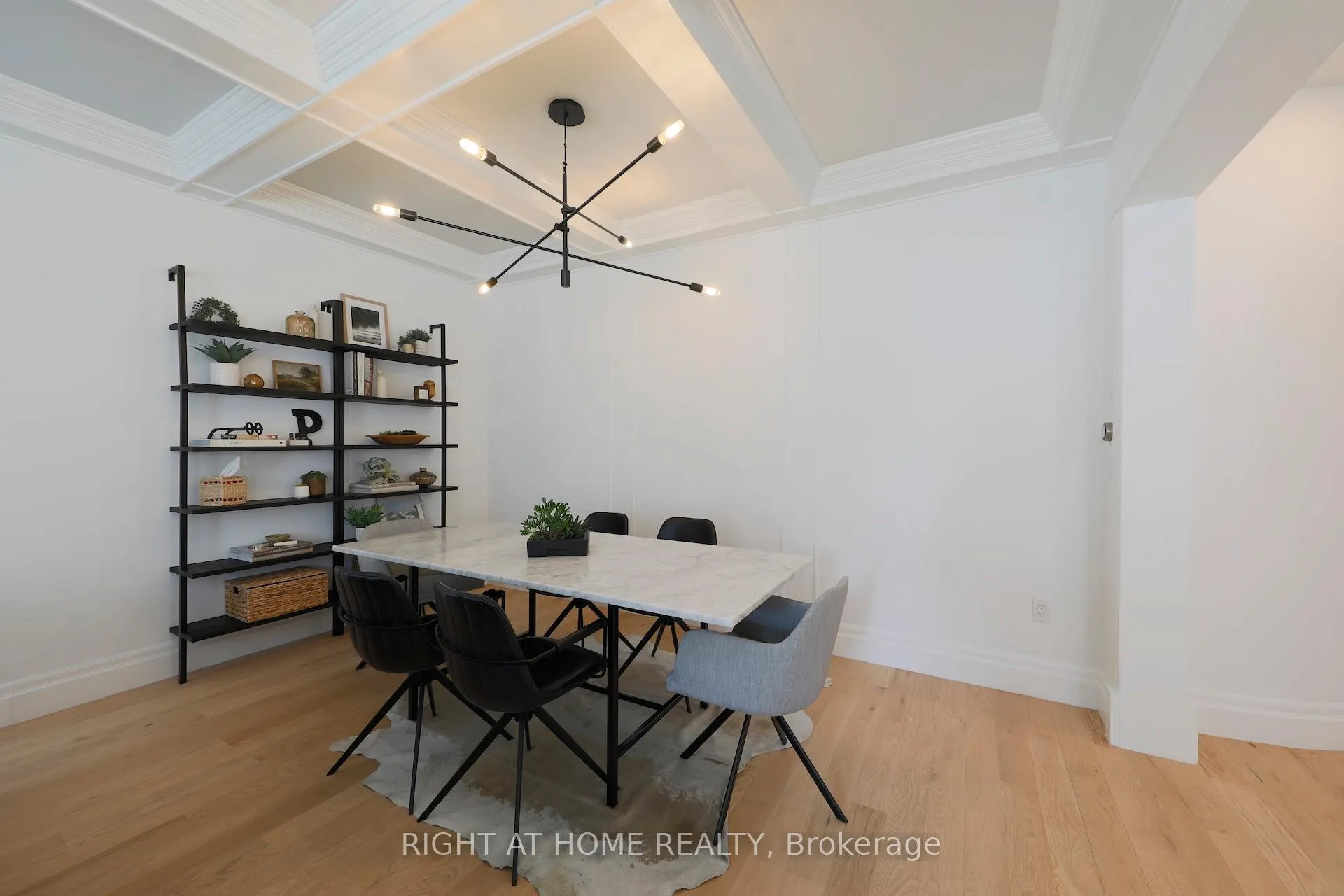 Photo 9 of 3342 Moses Way, Burlington, Alton — HOMEH