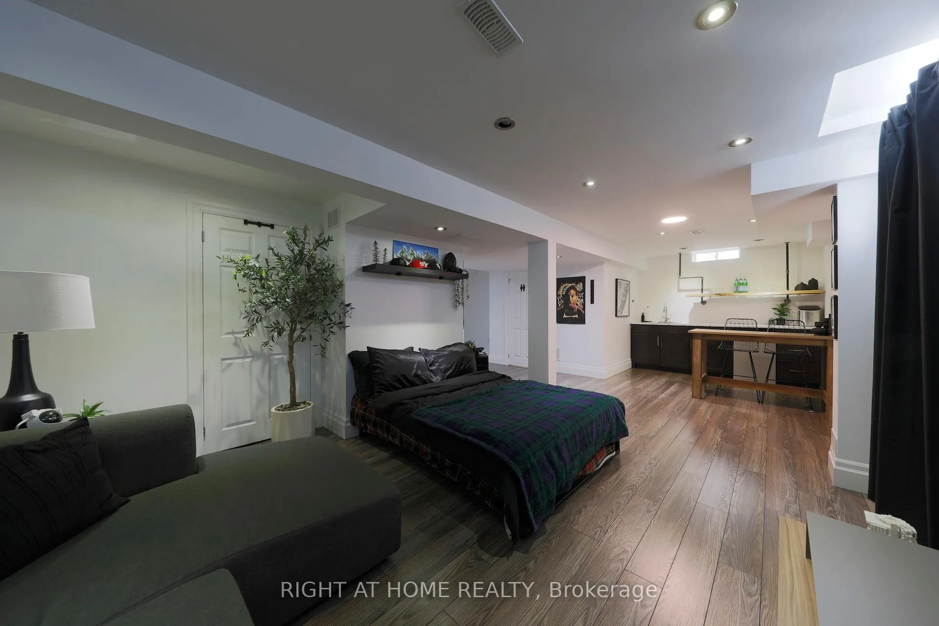 Photo 39 of 3342 Moses Way, Burlington, Alton — HOMEH