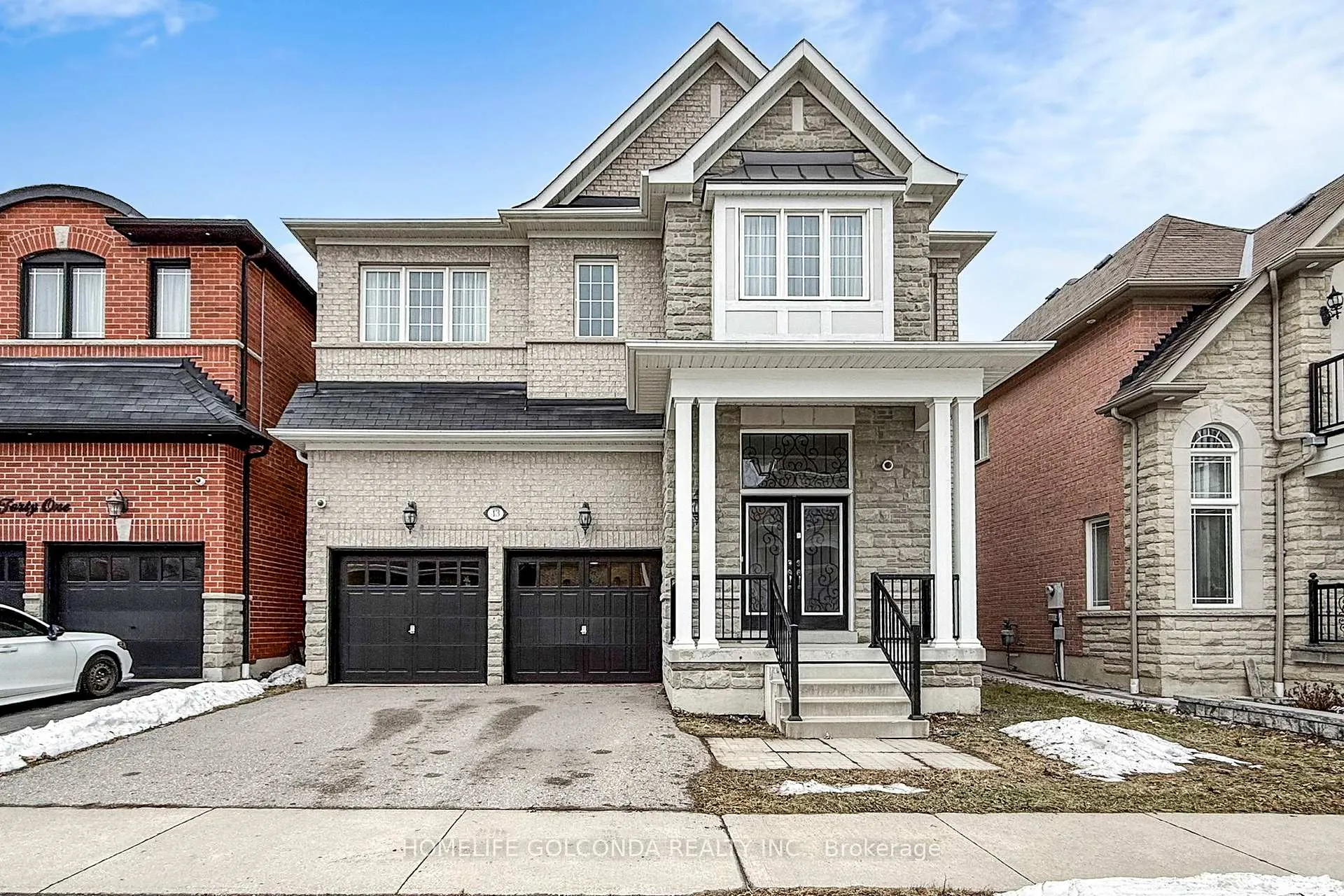 Photo 2 of 43 Bellotti Crescent, Ajax, Northeast Ajax — HOMEH