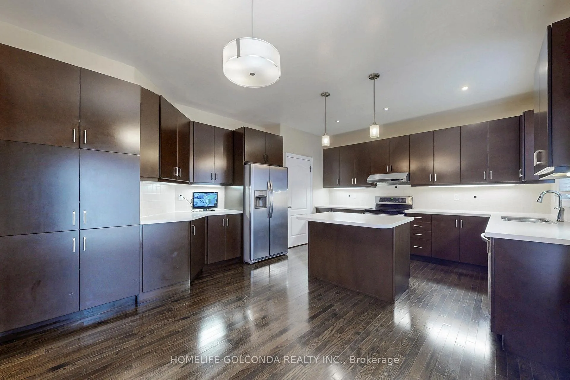 Photo 14 of 43 Bellotti Crescent, Ajax, Northeast Ajax — HOMEH