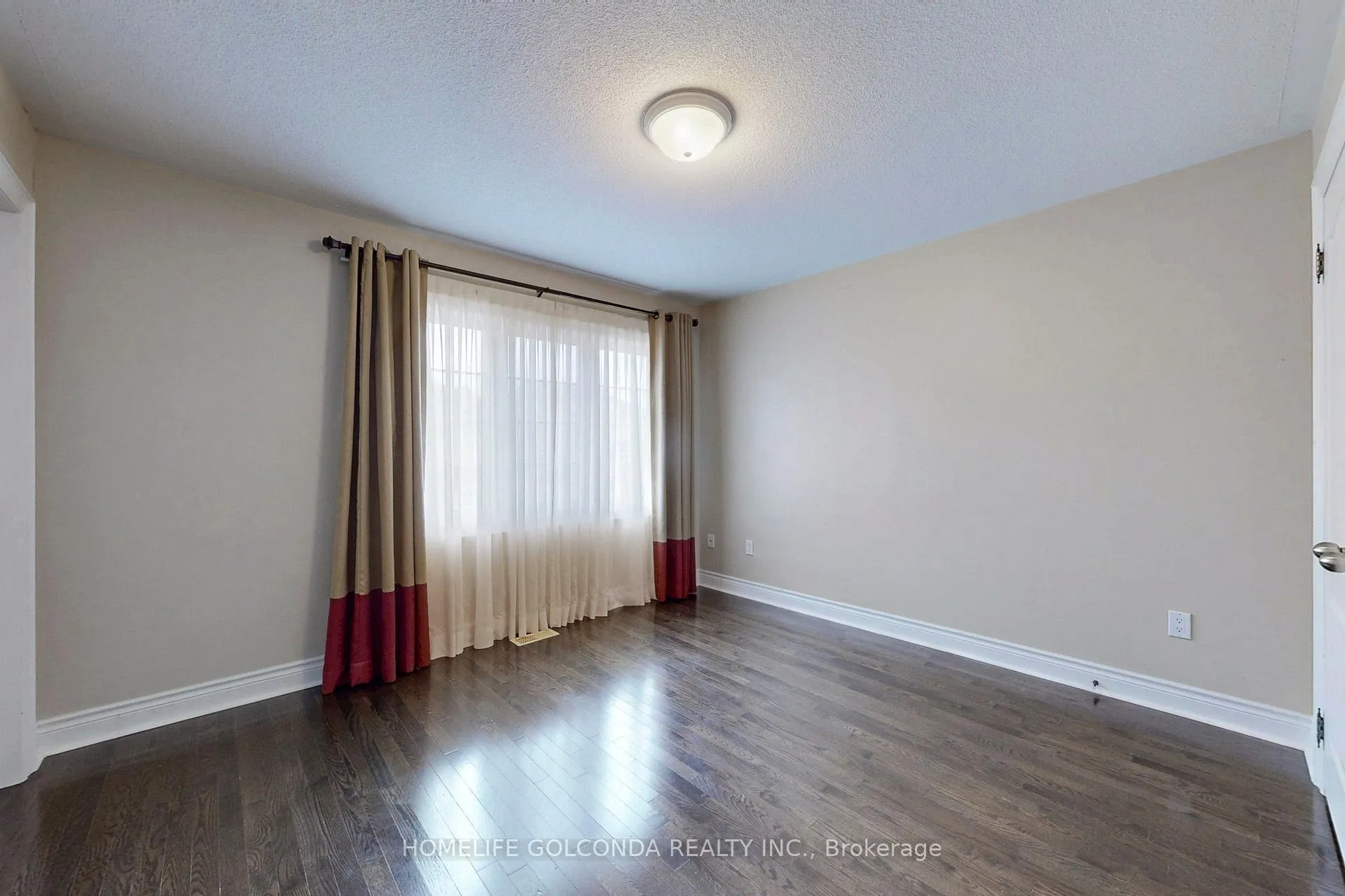 Photo 32 of 43 Bellotti Crescent, Ajax, Northeast Ajax — HOMEH