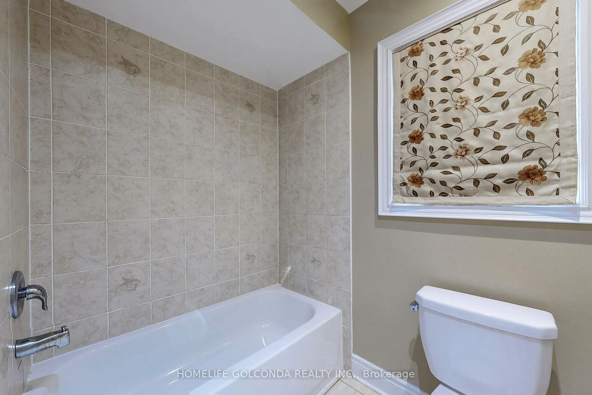 Photo 37 of 43 Bellotti Crescent, Ajax, Northeast Ajax — HOMEH