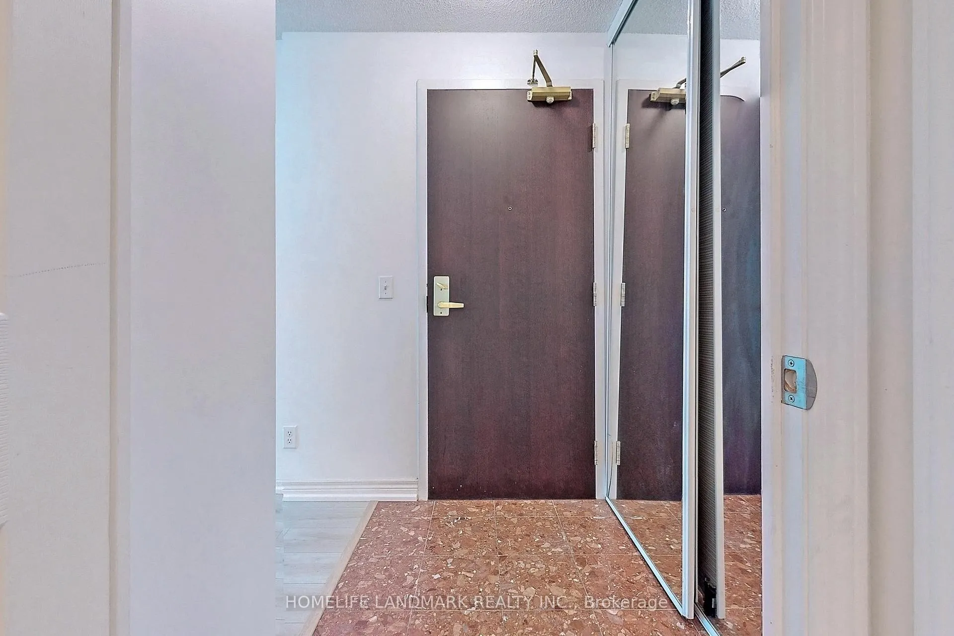 Photo 26 of Unit 901, 30 Grand Trunk Crescent, Toronto, Waterfront Communities — HOMEH