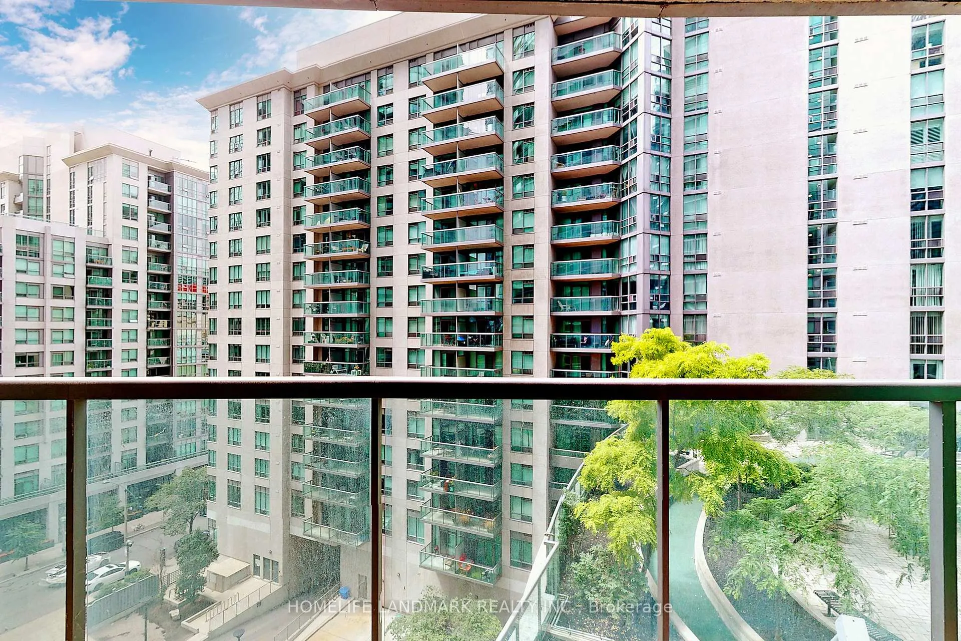 Photo 27 of Unit 901, 30 Grand Trunk Crescent, Toronto, Waterfront Communities — HOMEH