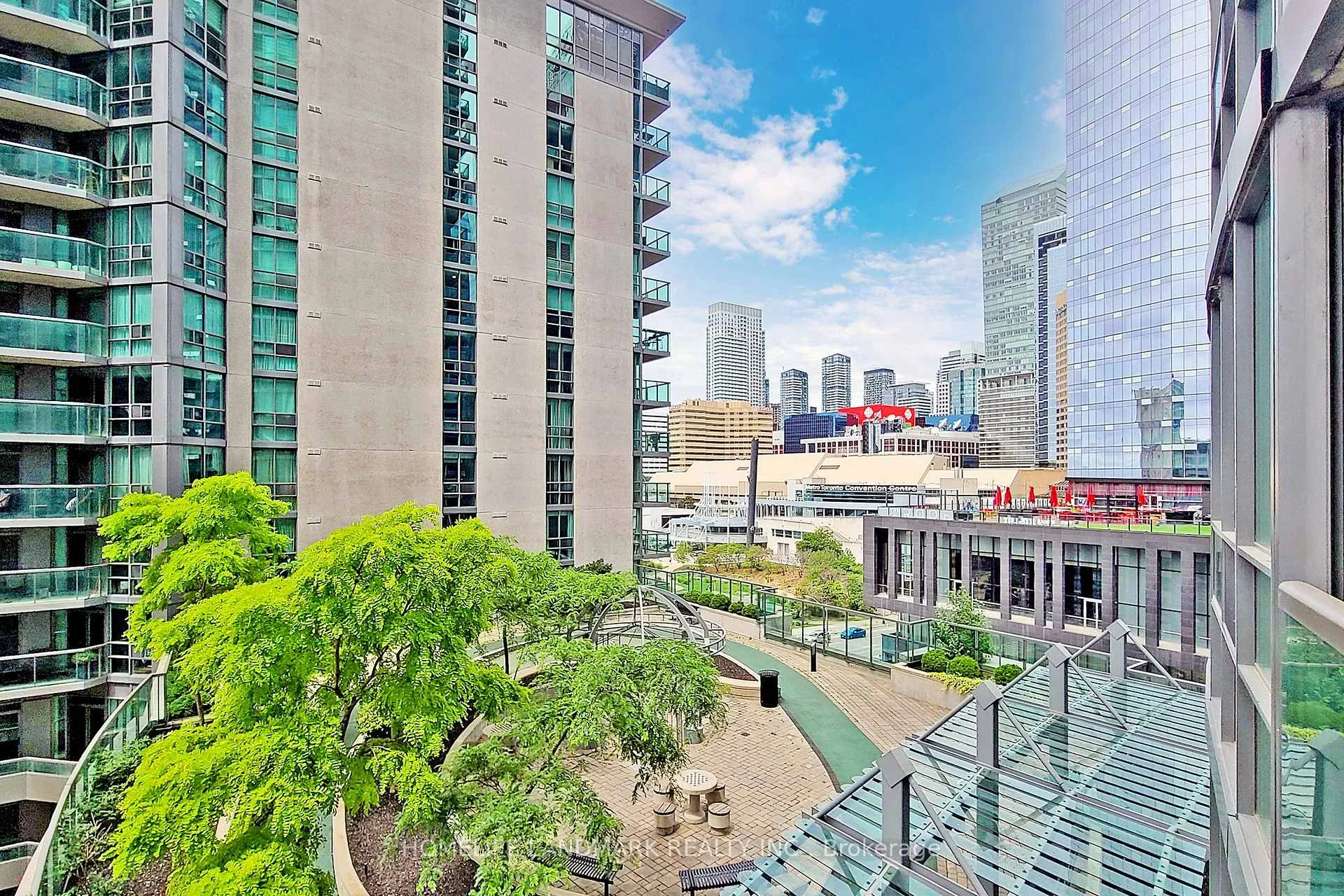 Photo 28 of Unit 901, 30 Grand Trunk Crescent, Toronto, Waterfront Communities — HOMEH