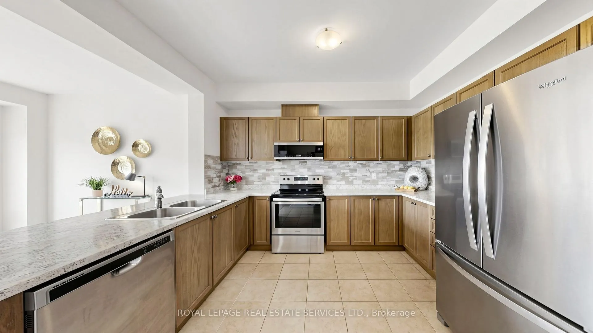 Photo 11 of 60 Bradbury Road, Hamilton, Stoney Creek Mountain — HOMEH