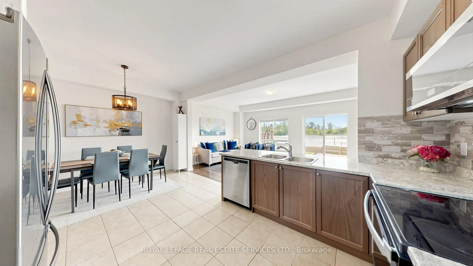 Photo 13 of 60 Bradbury Road, Hamilton, Stoney Creek Mountain — HOMEH
