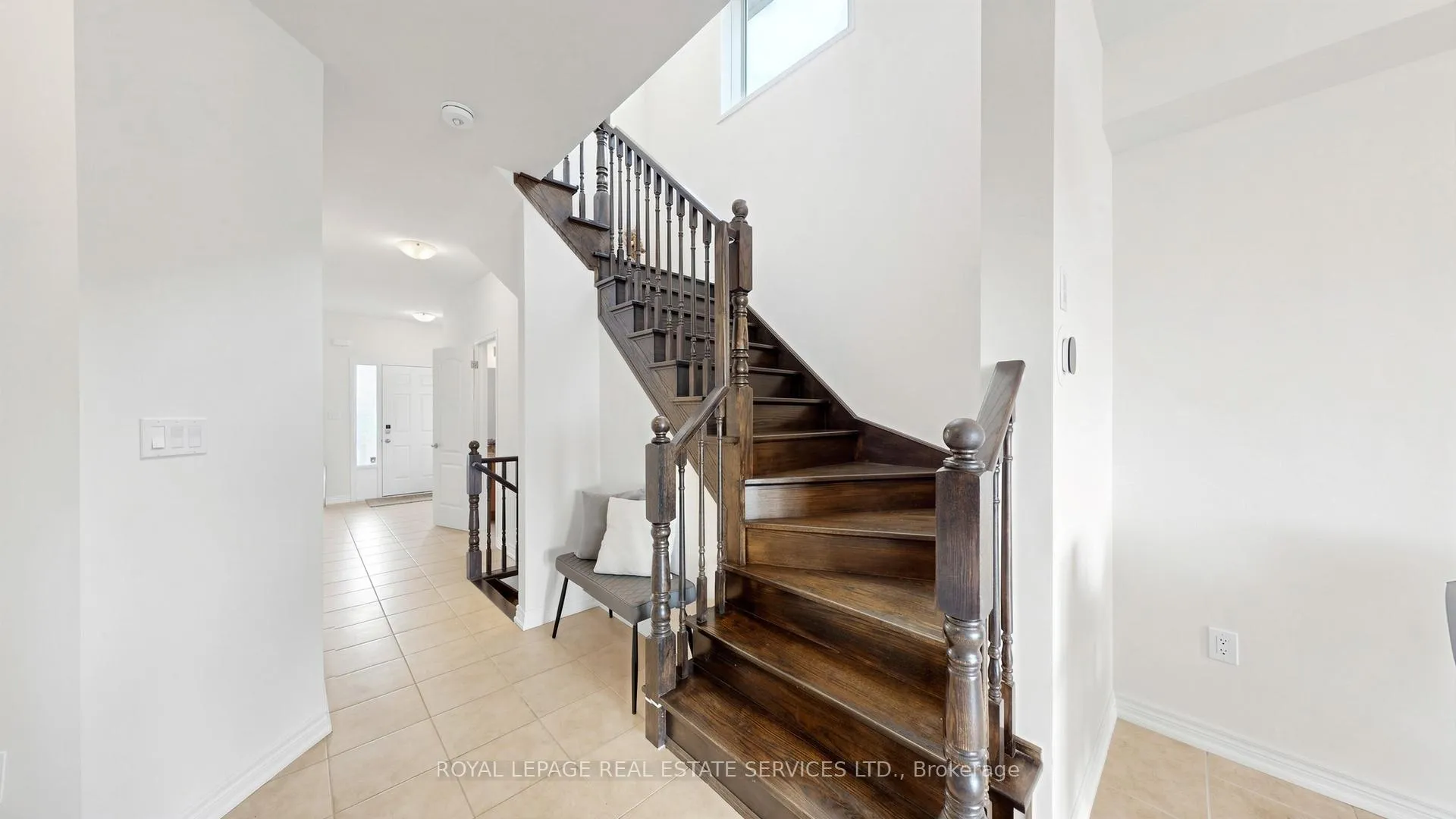 Photo 18 of 60 Bradbury Road, Hamilton, Stoney Creek Mountain — HOMEH