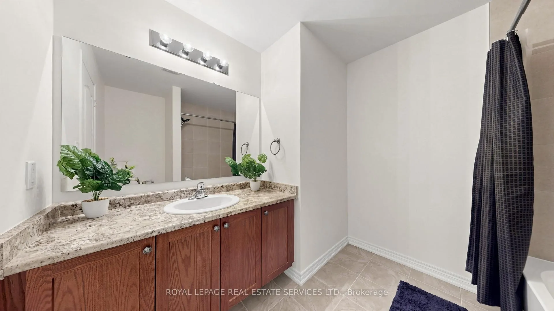 Photo 30 of 60 Bradbury Road, Hamilton, Stoney Creek Mountain — HOMEH