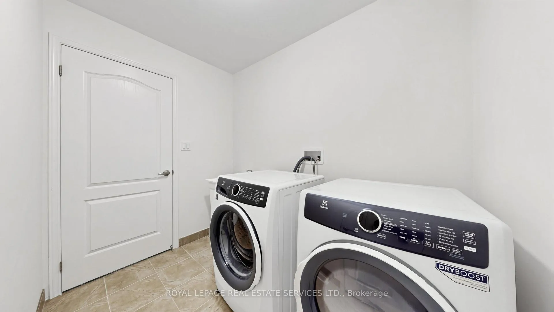 Photo 33 of 60 Bradbury Road, Hamilton, Stoney Creek Mountain — HOMEH