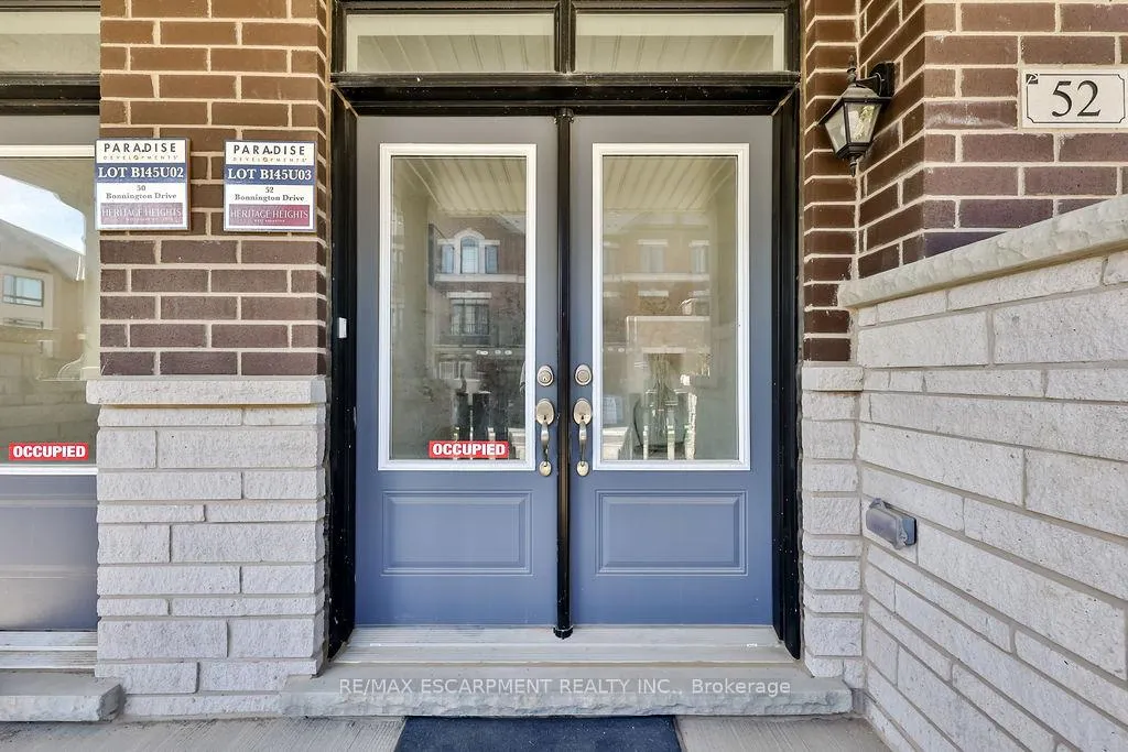Photo 2 of 52 Bonnington Drive, Brampton, Northwest Brampton — HOMEH