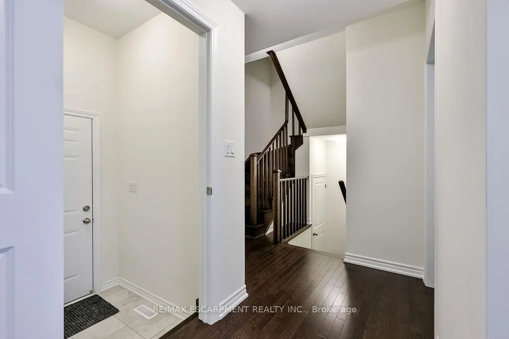 Photo 6 of 52 Bonnington Drive, Brampton, Northwest Brampton — HOMEH