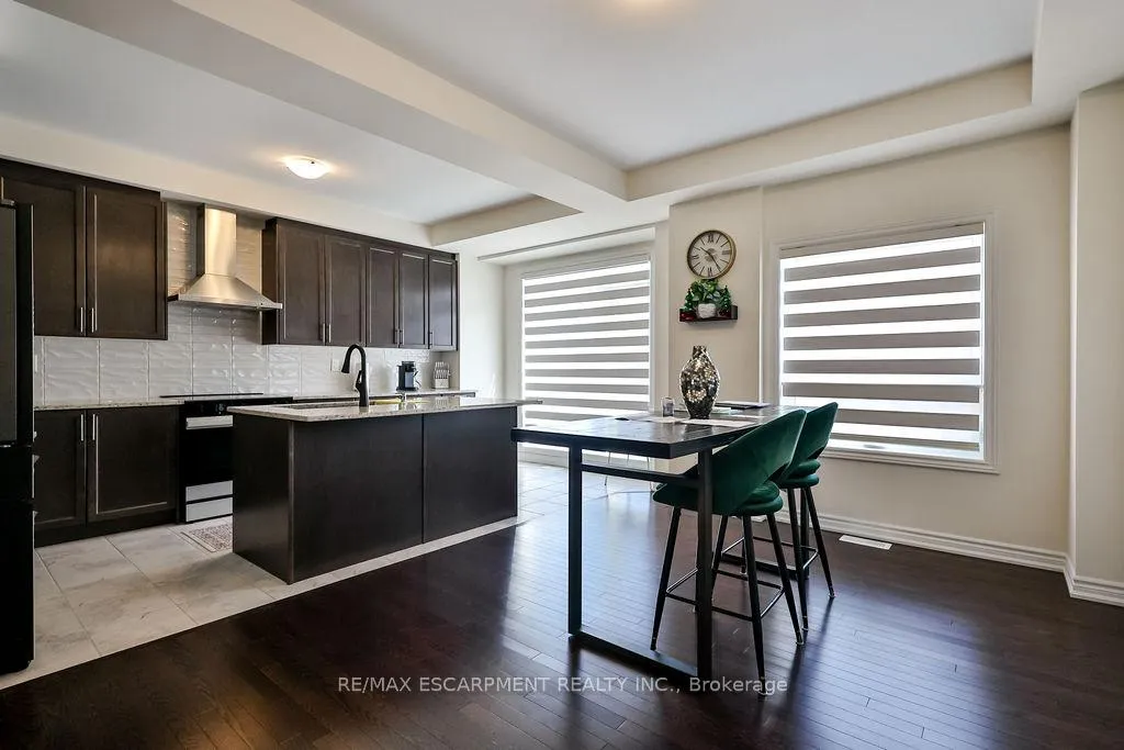 Photo 10 of 52 Bonnington Drive, Brampton, Northwest Brampton — HOMEH