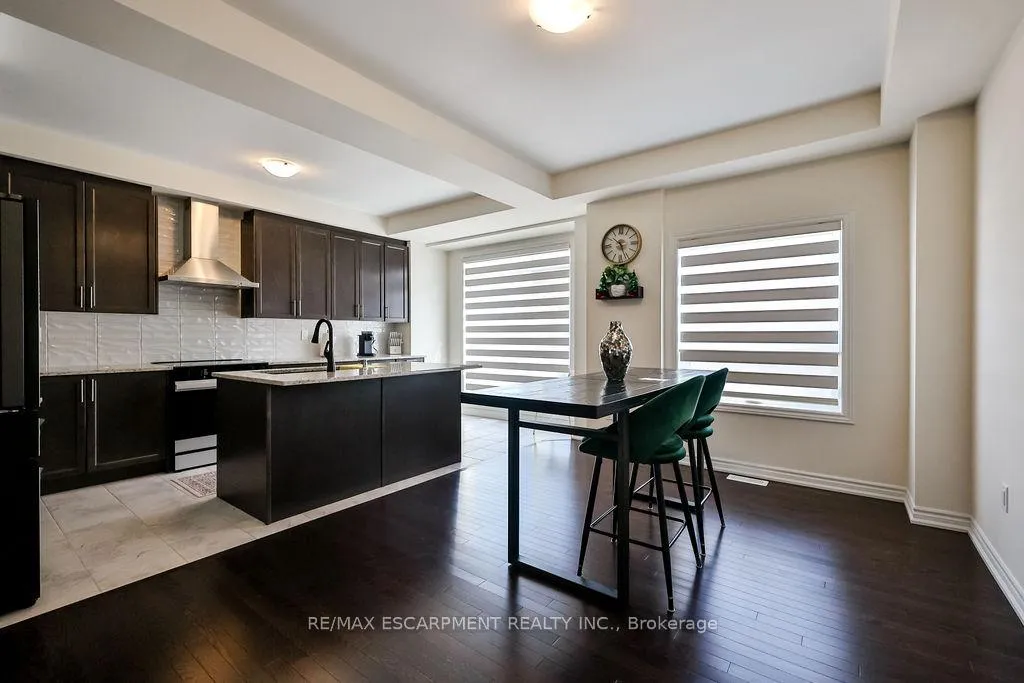 Photo 12 of 52 Bonnington Drive, Brampton, Northwest Brampton — HOMEH