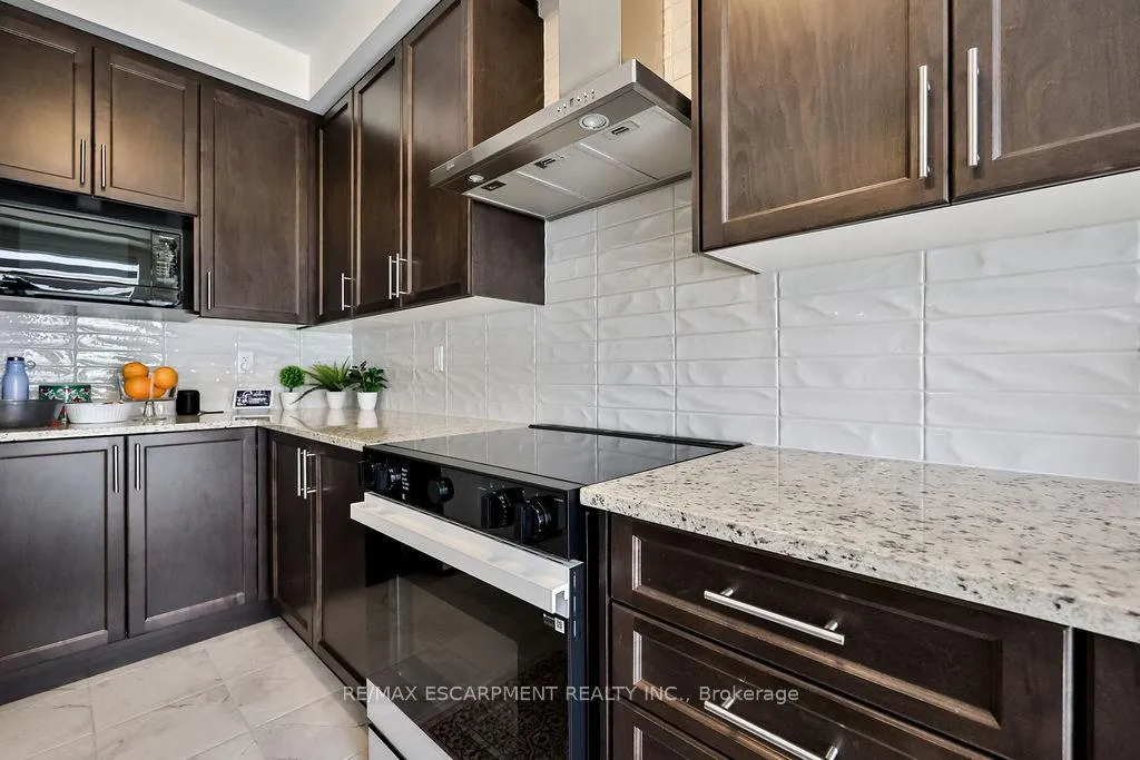 Photo 17 of 52 Bonnington Drive, Brampton, Northwest Brampton — HOMEH