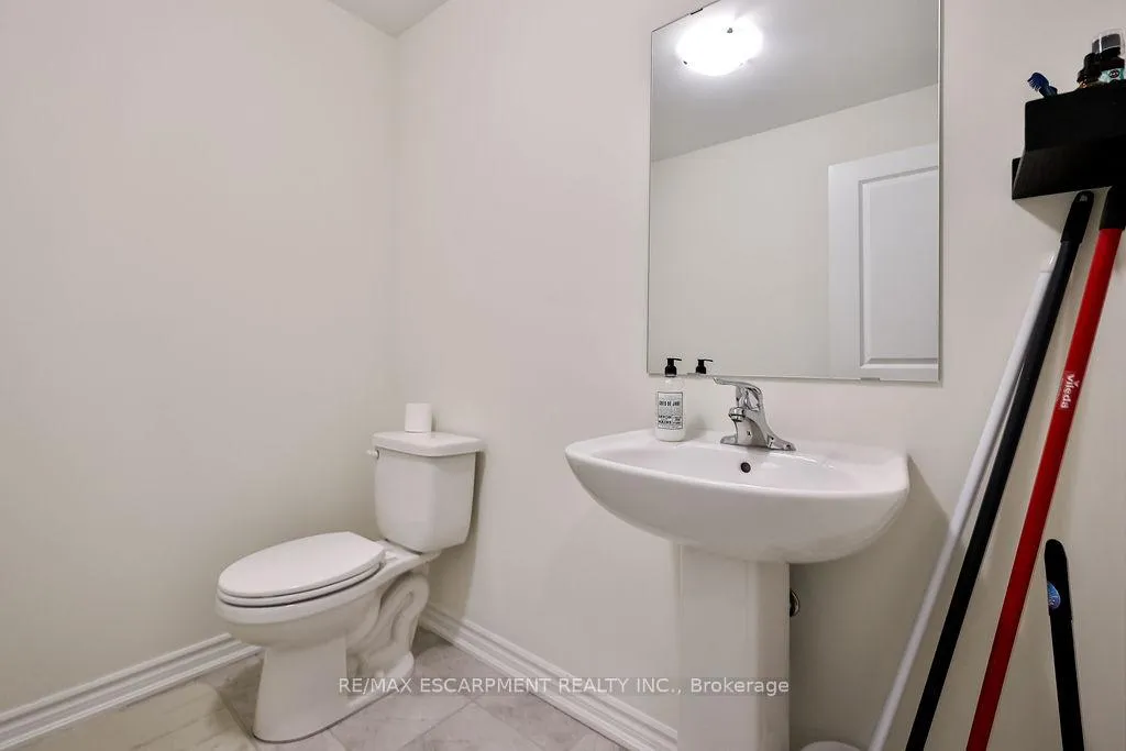 Photo 24 of 52 Bonnington Drive, Brampton, Northwest Brampton — HOMEH