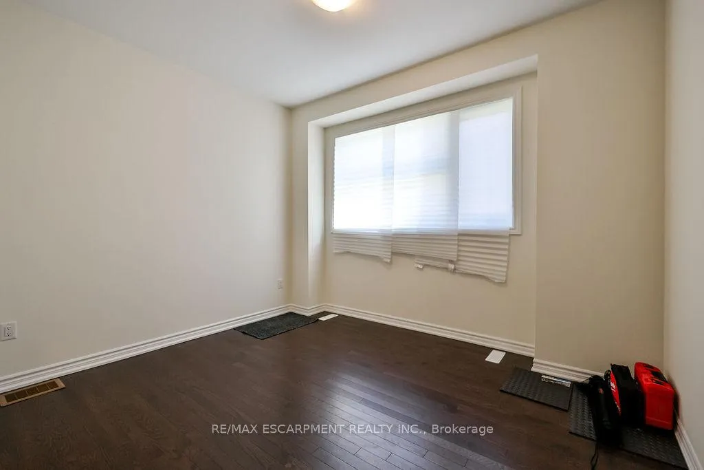 Photo 27 of 52 Bonnington Drive, Brampton, Northwest Brampton — HOMEH