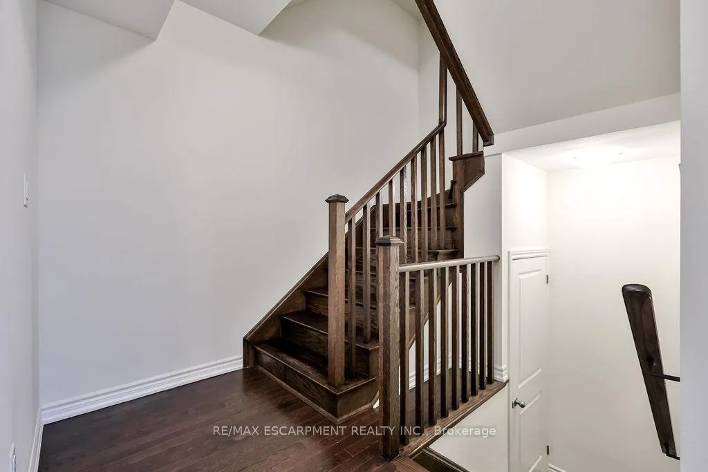 Photo 31 of 52 Bonnington Drive, Brampton, Northwest Brampton — HOMEH