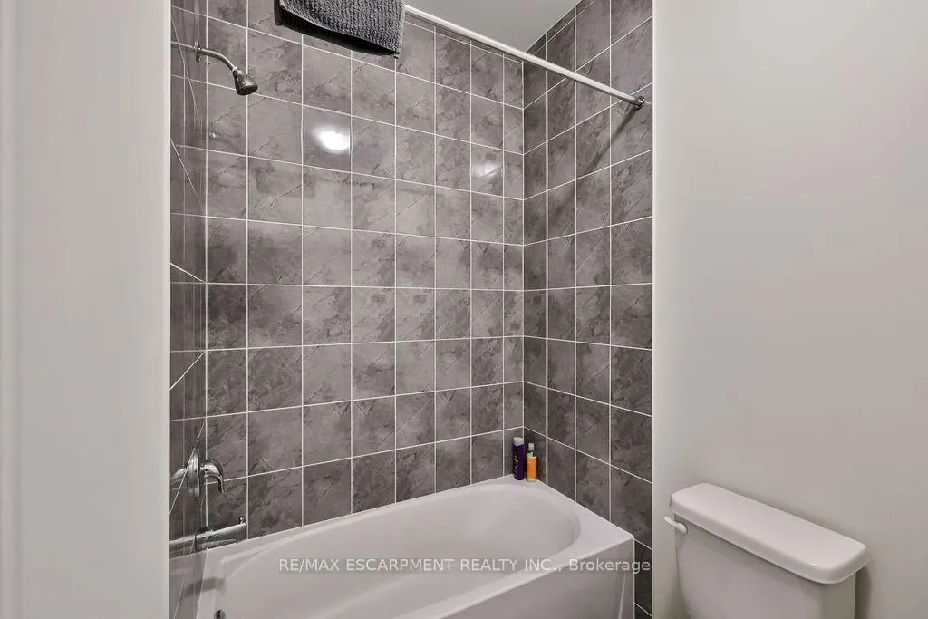 Photo 40 of 52 Bonnington Drive, Brampton, Northwest Brampton — HOMEH