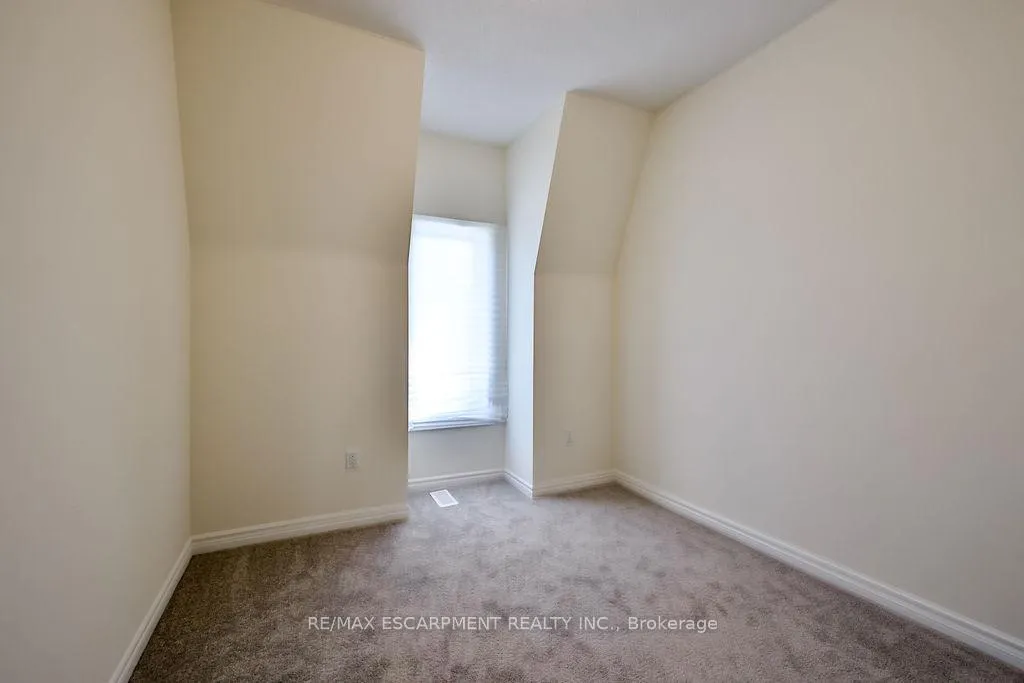 Photo 42 of 52 Bonnington Drive, Brampton, Northwest Brampton — HOMEH