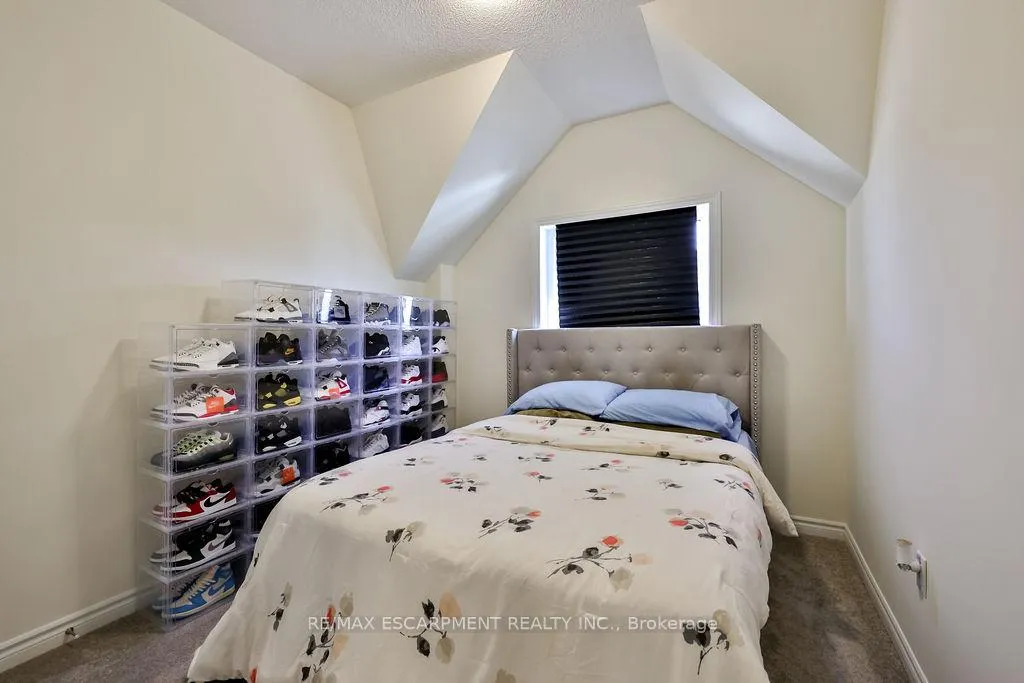 Photo 45 of 52 Bonnington Drive, Brampton, Northwest Brampton — HOMEH