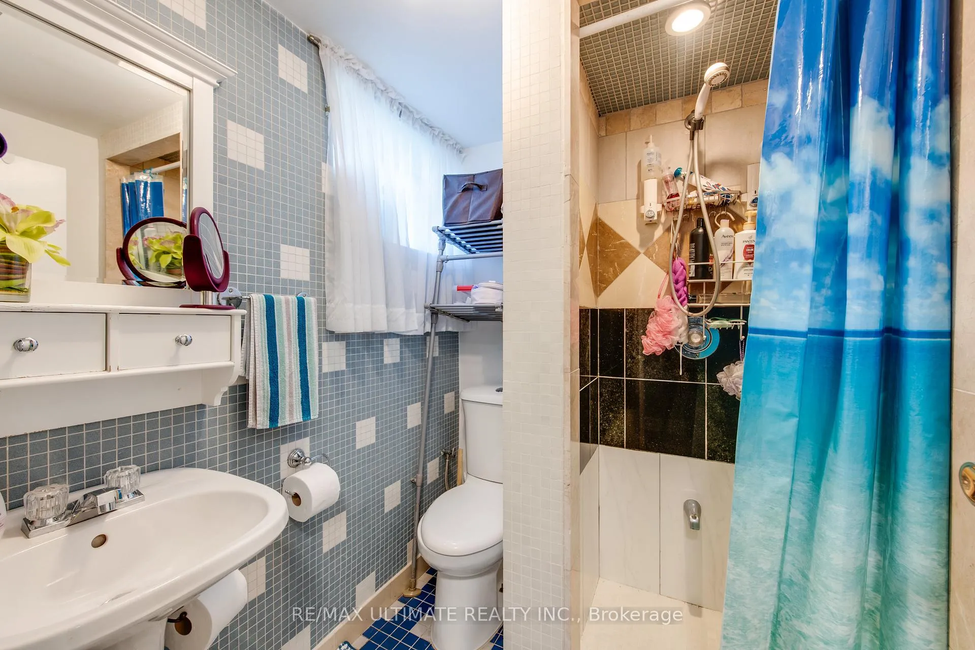 Photo 16 of Unit Lower, 5 Burrard Road, Etobicoke, Elms-Old Rexdale — HOMEH