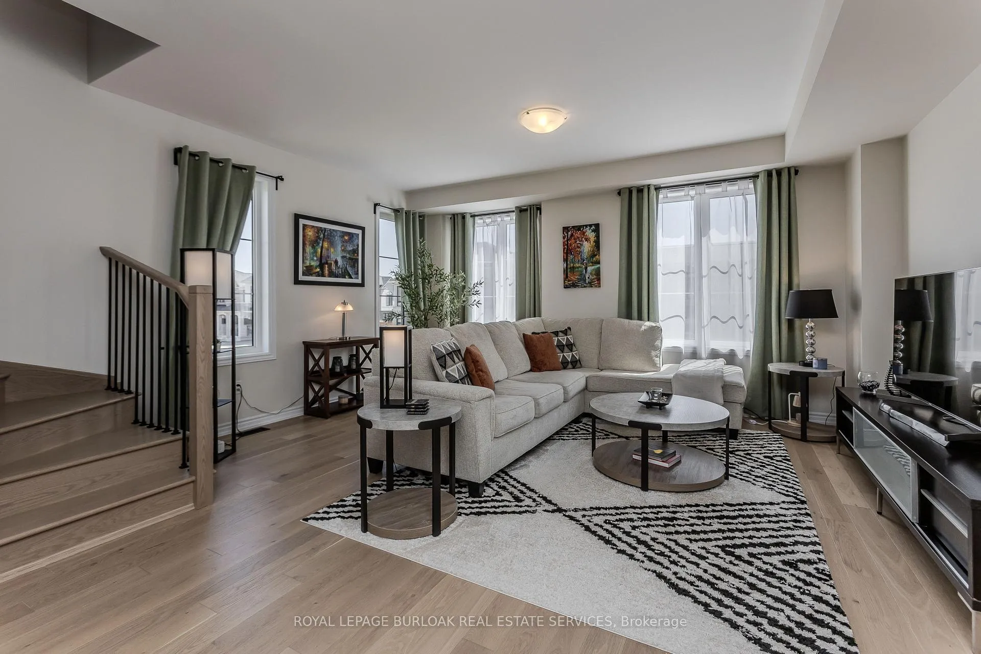 Photo 6 of 1401 Almonte Drive, Burlington, Tyandaga — HOMEH