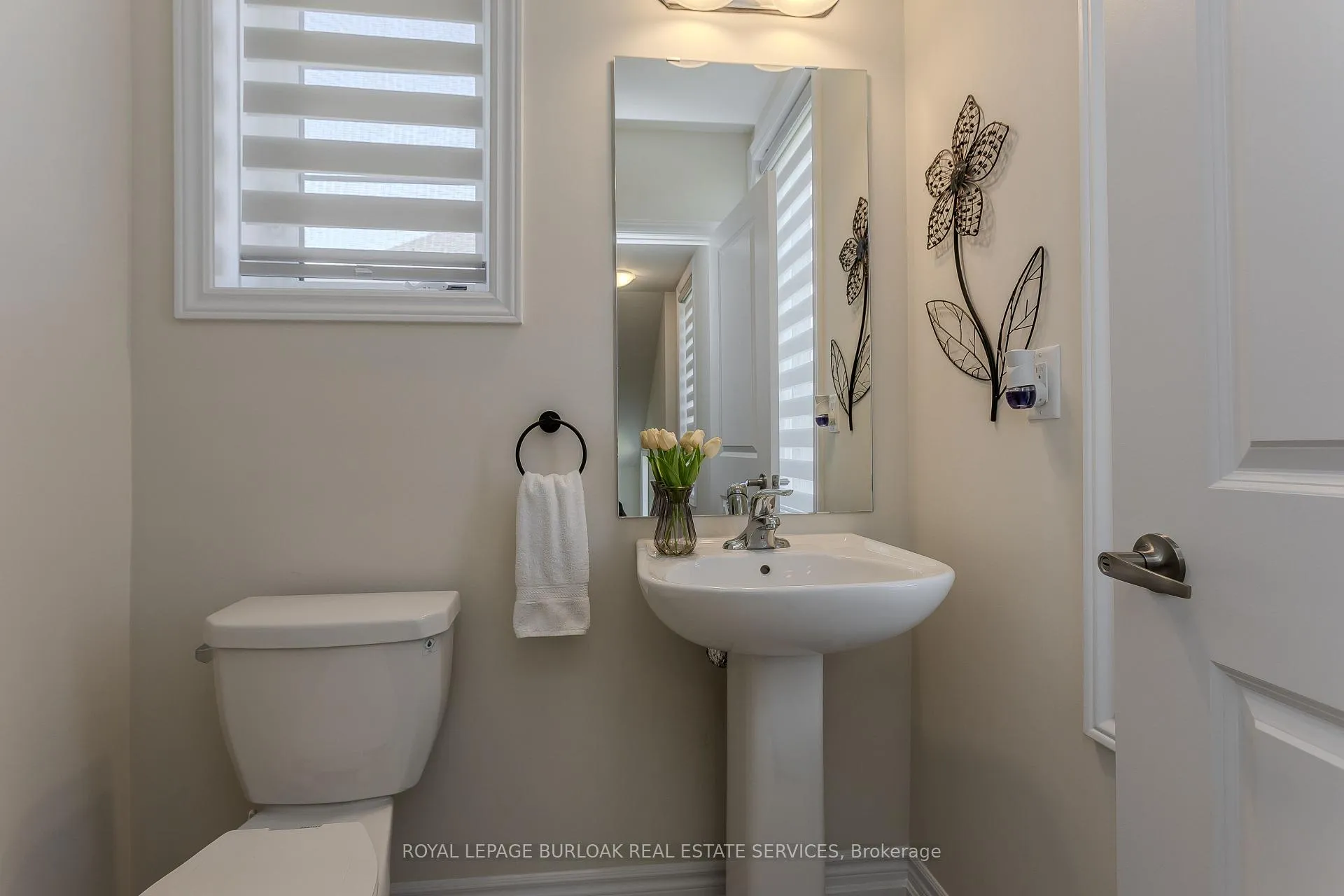 Photo 12 of 1401 Almonte Drive, Burlington, Tyandaga — HOMEH