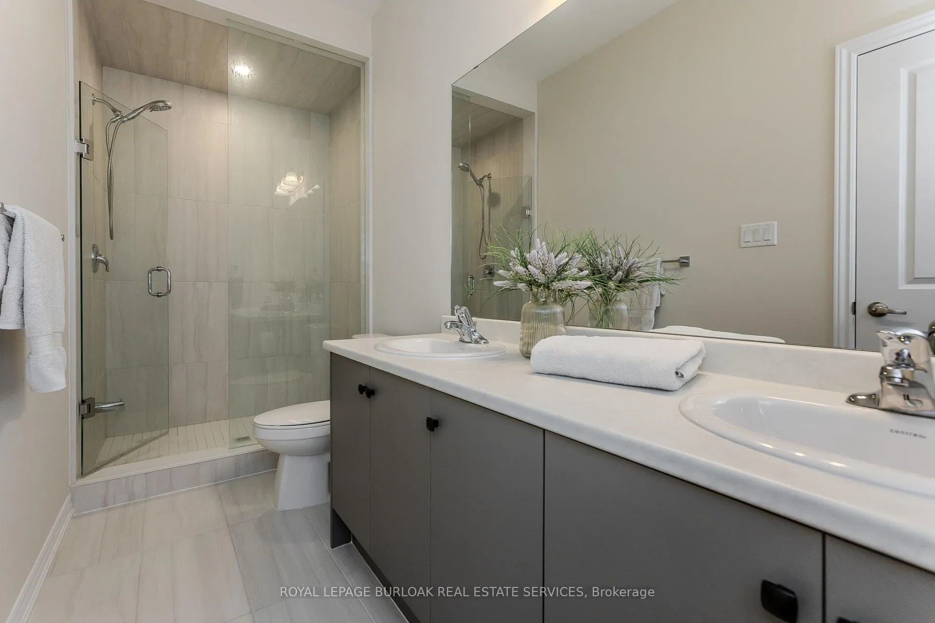 Photo 15 of 1401 Almonte Drive, Burlington, Tyandaga — HOMEH