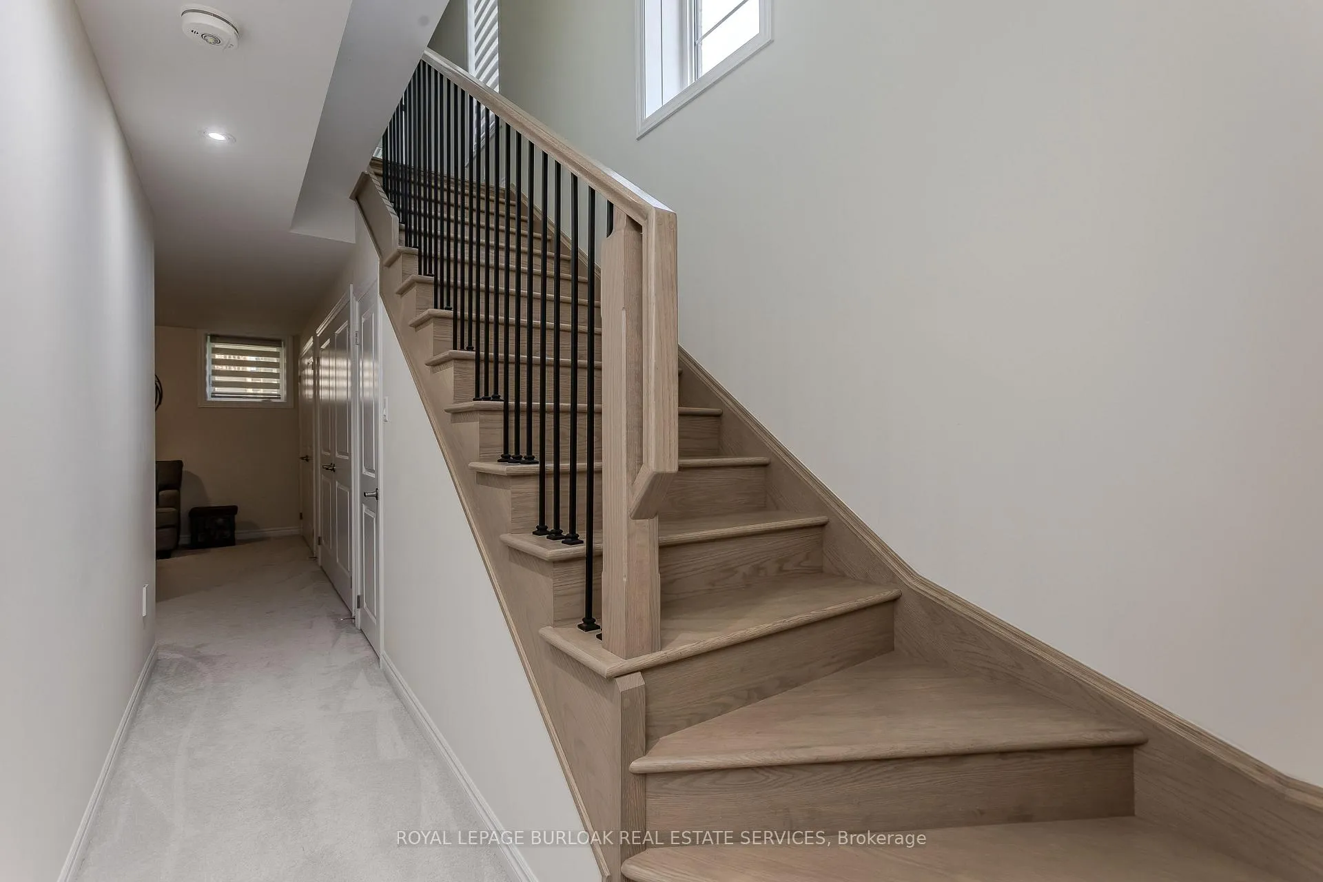 Photo 20 of 1401 Almonte Drive, Burlington, Tyandaga — HOMEH