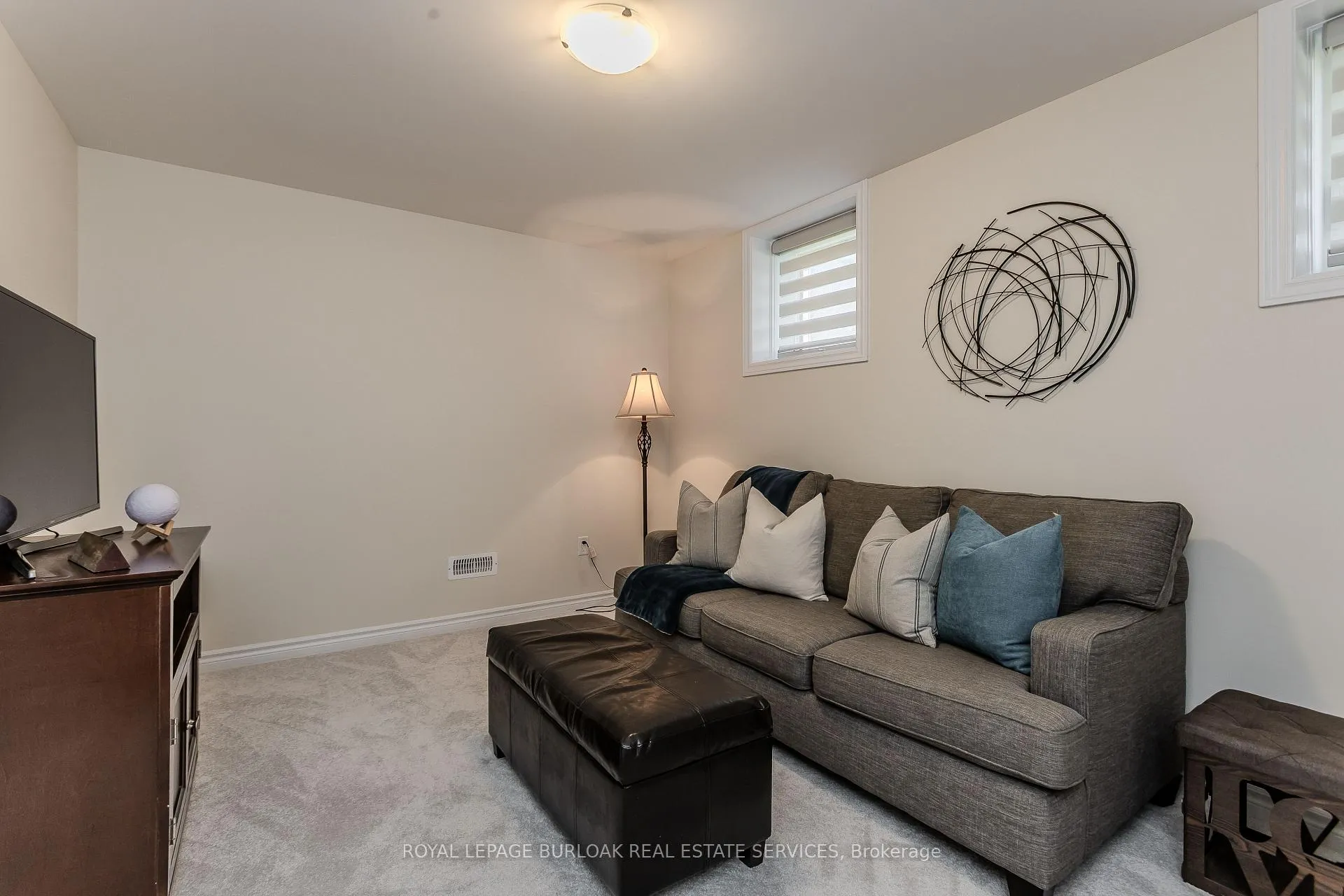 Photo 22 of 1401 Almonte Drive, Burlington, Tyandaga — HOMEH