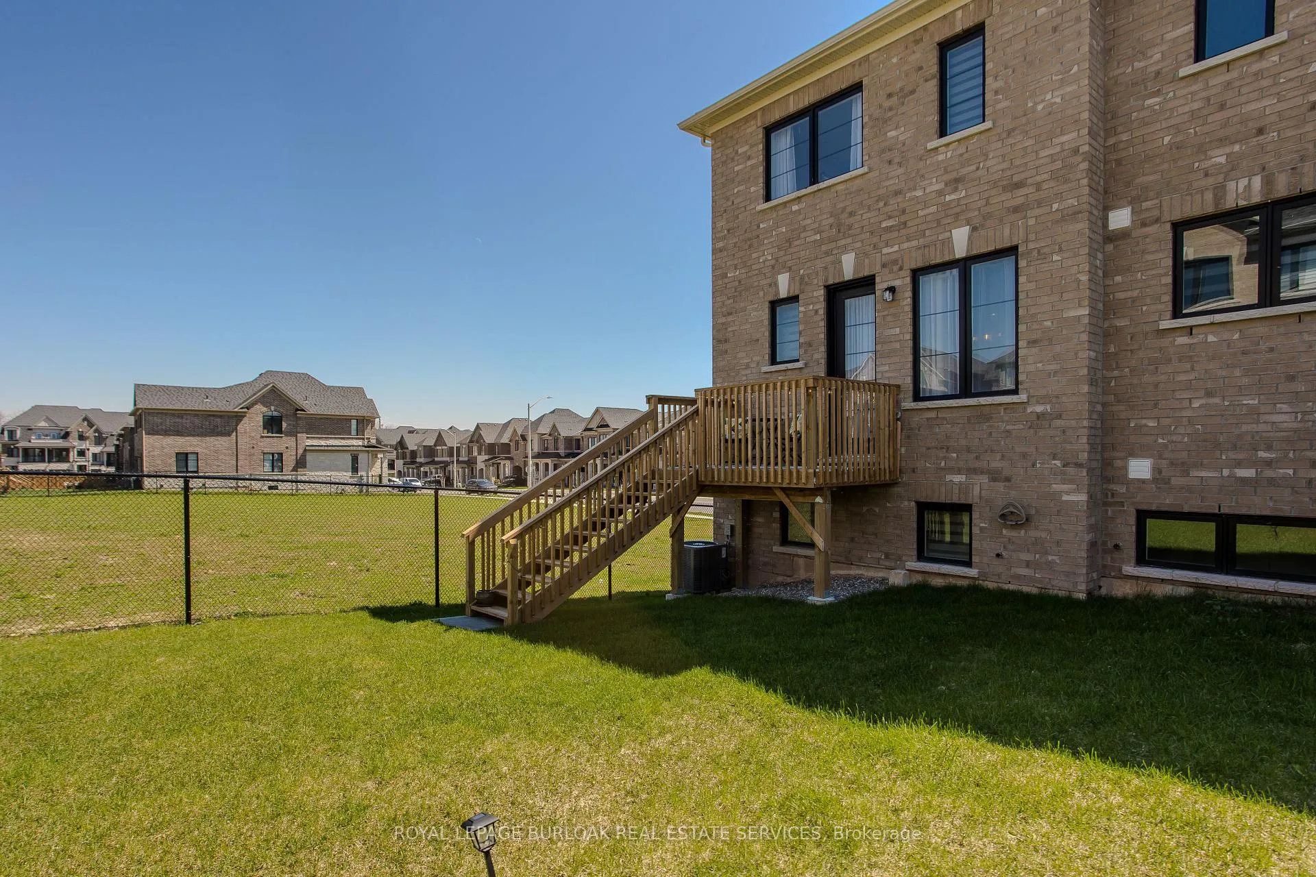 Photo 25 of 1401 Almonte Drive, Burlington, Tyandaga — HOMEH