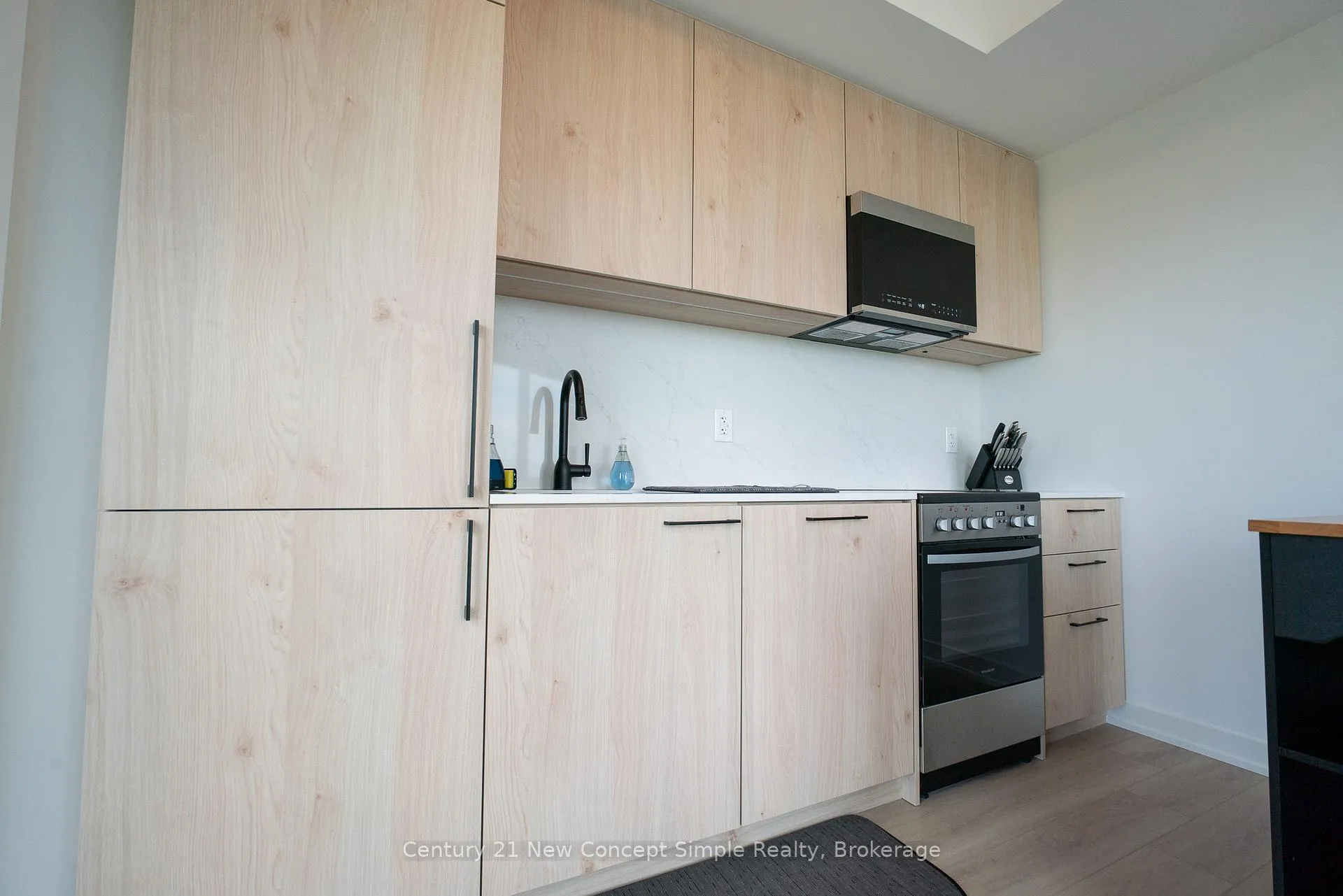 Photo 1 of Unit 719, 7439 Kingston Road, Scarborough, Rouge — HOMEH