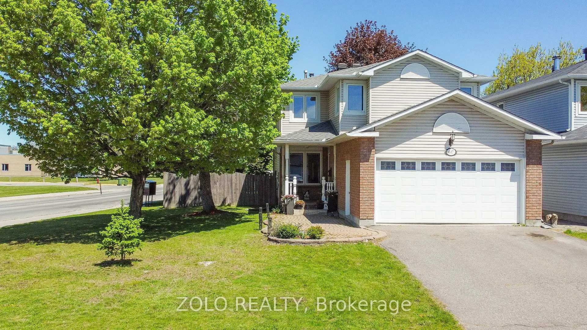 Photo 1 of 617 Pocono Crescent, Ottawa, Fallingbrook/Gardenway South — HOMEH