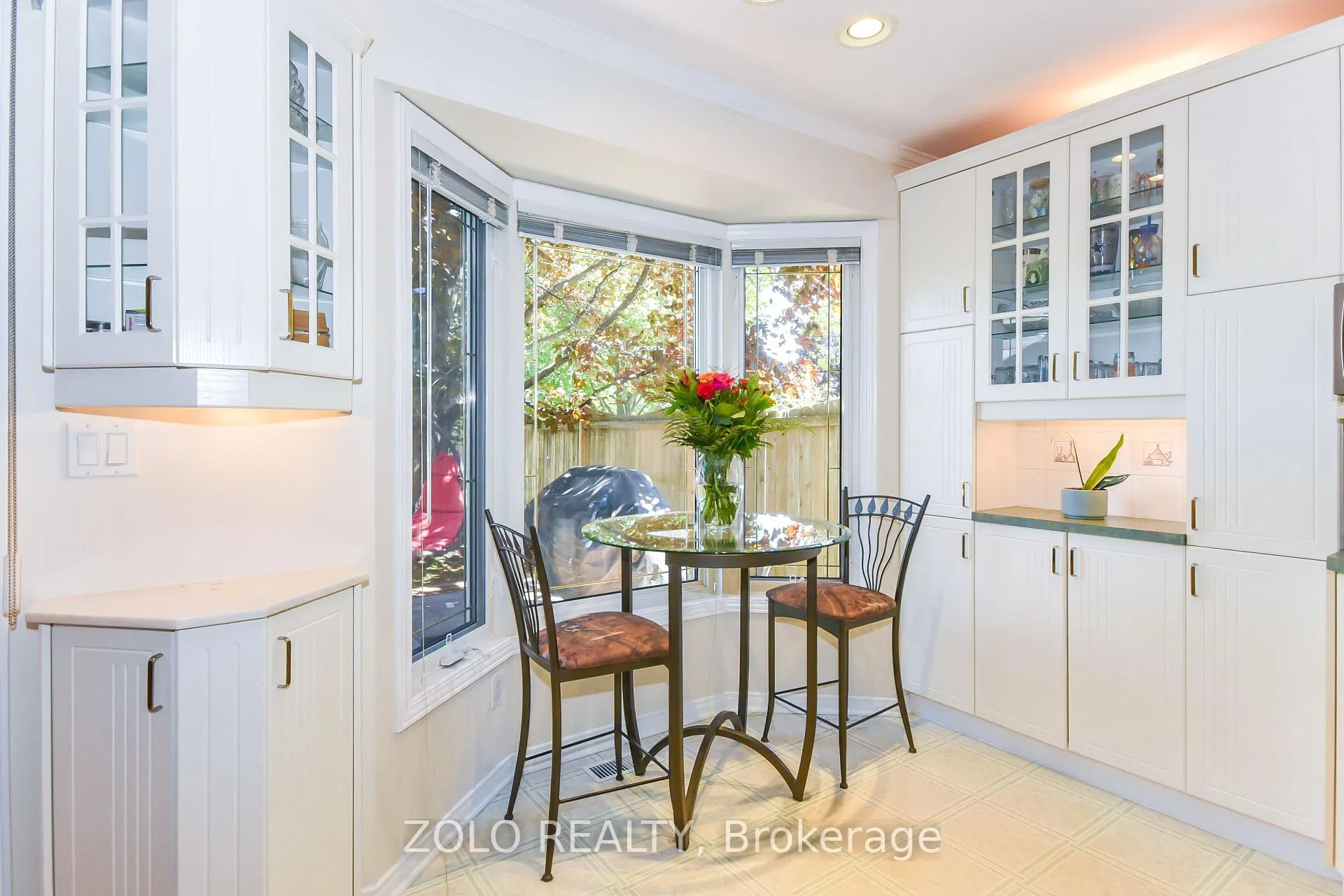 Photo 12 of 617 Pocono Crescent, Ottawa, Fallingbrook/Gardenway South — HOMEH