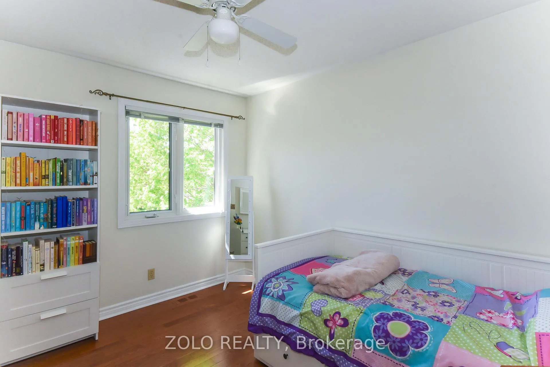 Photo 20 of 617 Pocono Crescent, Ottawa, Fallingbrook/Gardenway South — HOMEH