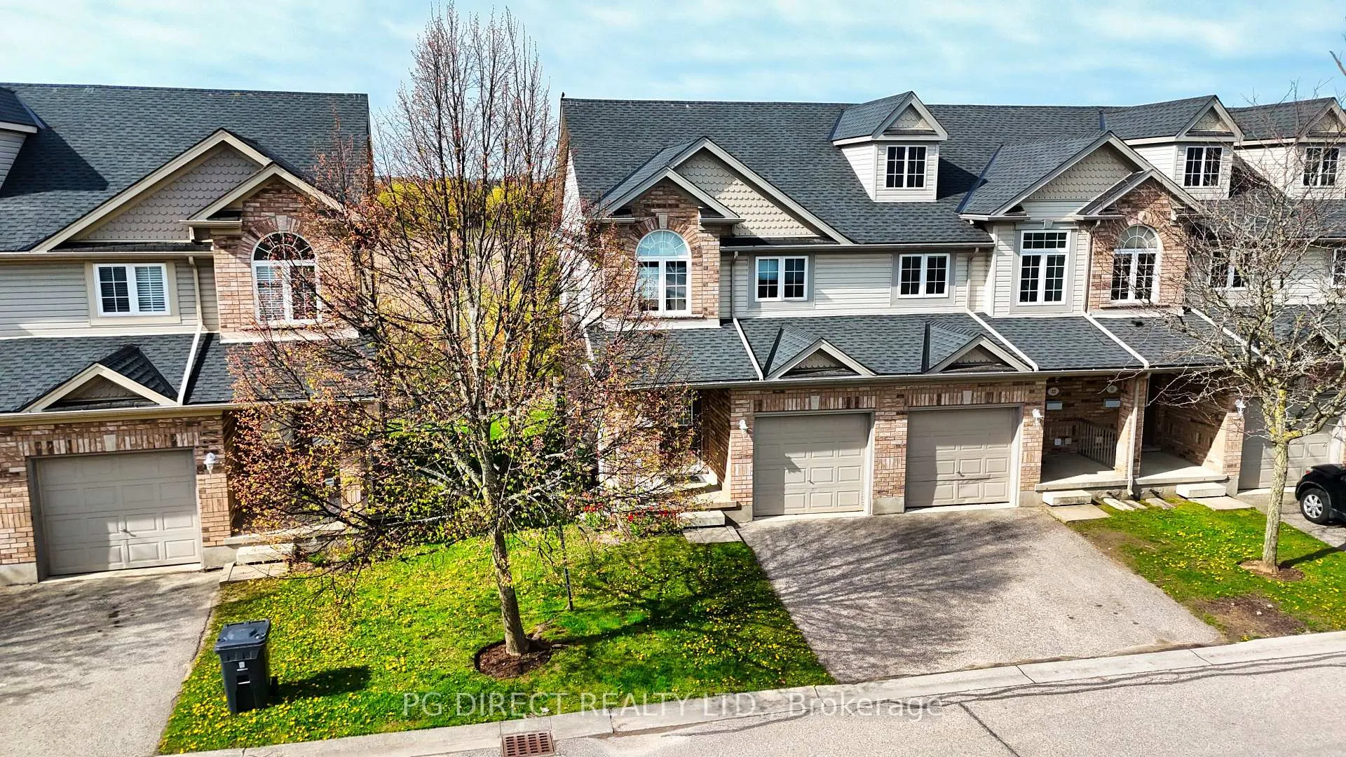 Photo 2 of Unit 31, 1155 Gordon Street, Guelph, Kortright West — HOMEH