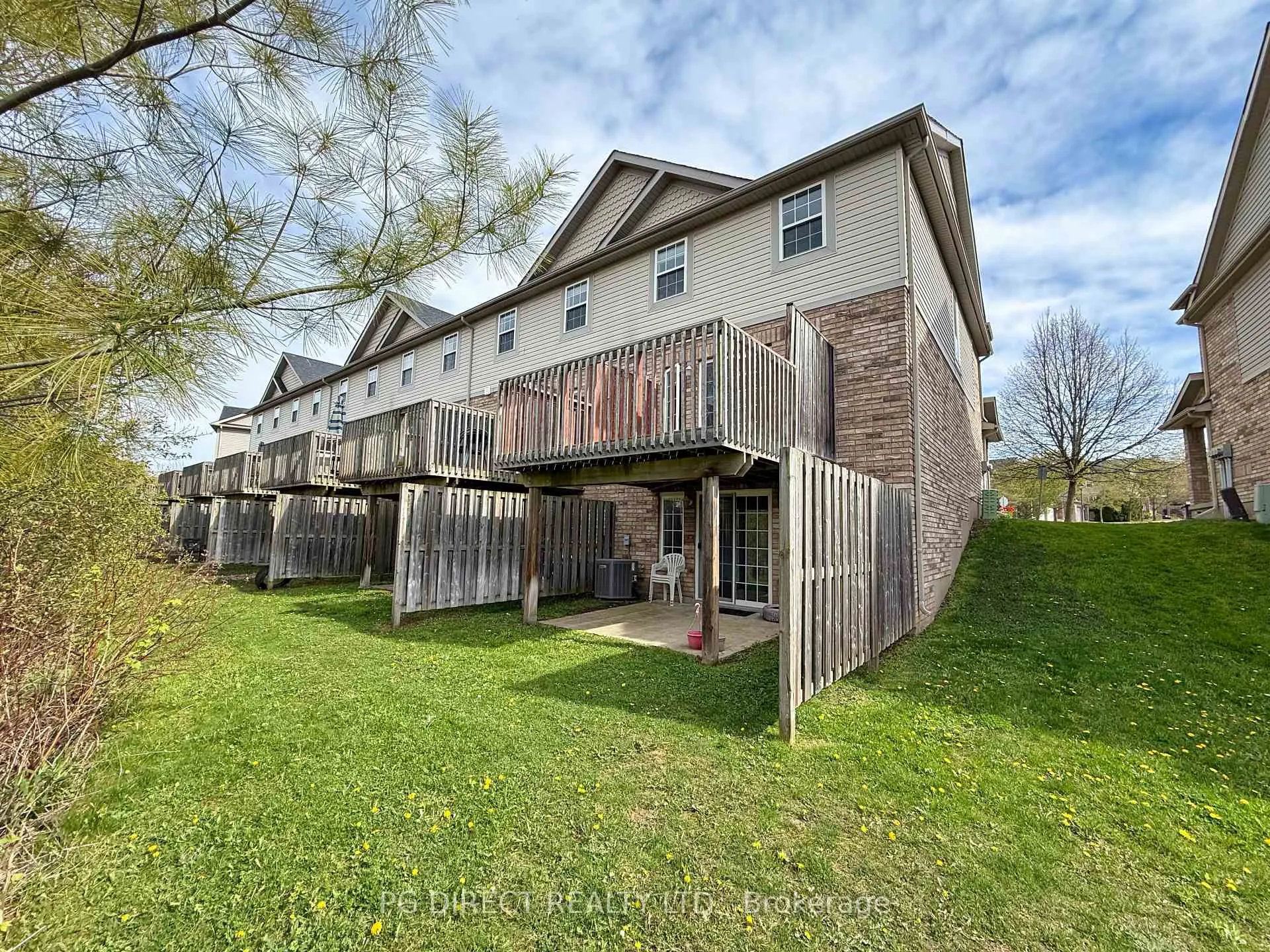 Photo 12 of Unit 31, 1155 Gordon Street, Guelph, Kortright West — HOMEH