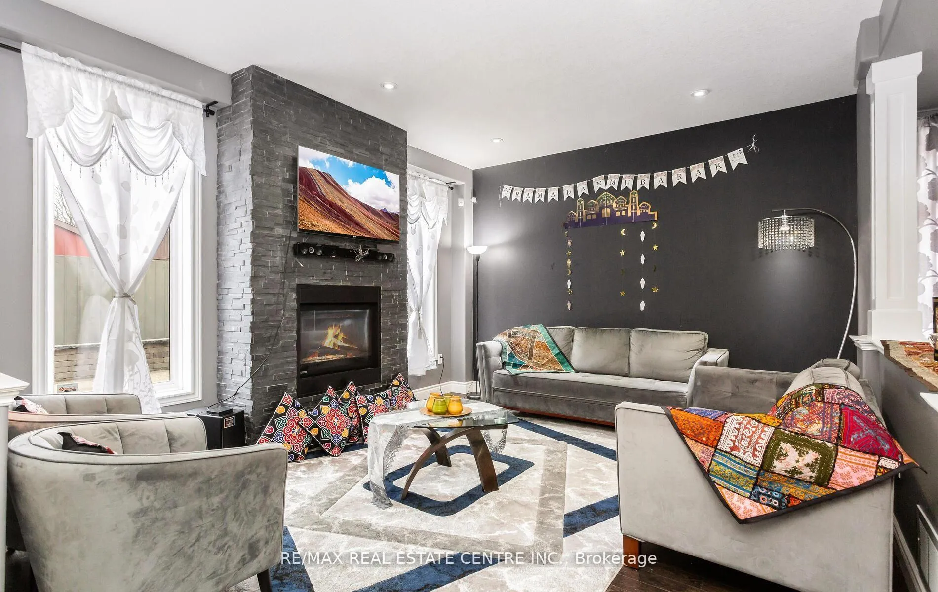 Photo 15 of 31 Rianna Court, Hamilton, Carpenter — HOMEH
