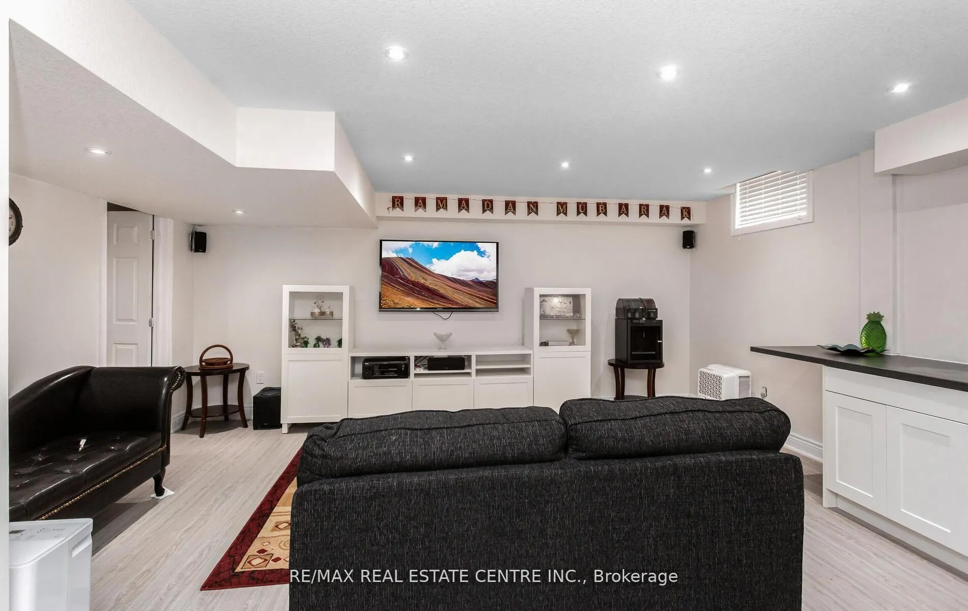Photo 26 of 31 Rianna Court, Hamilton, Carpenter — HOMEH
