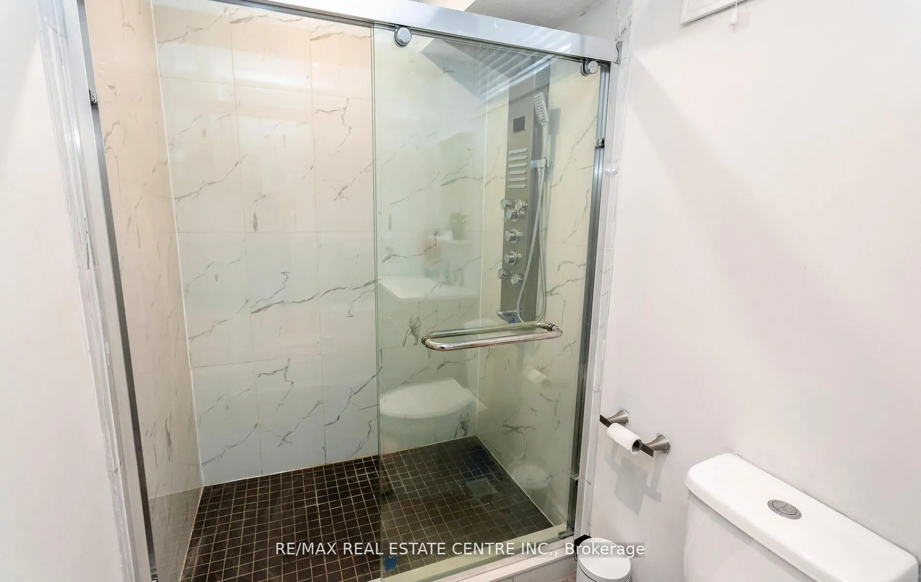 Photo 33 of 31 Rianna Court, Hamilton, Carpenter — HOMEH