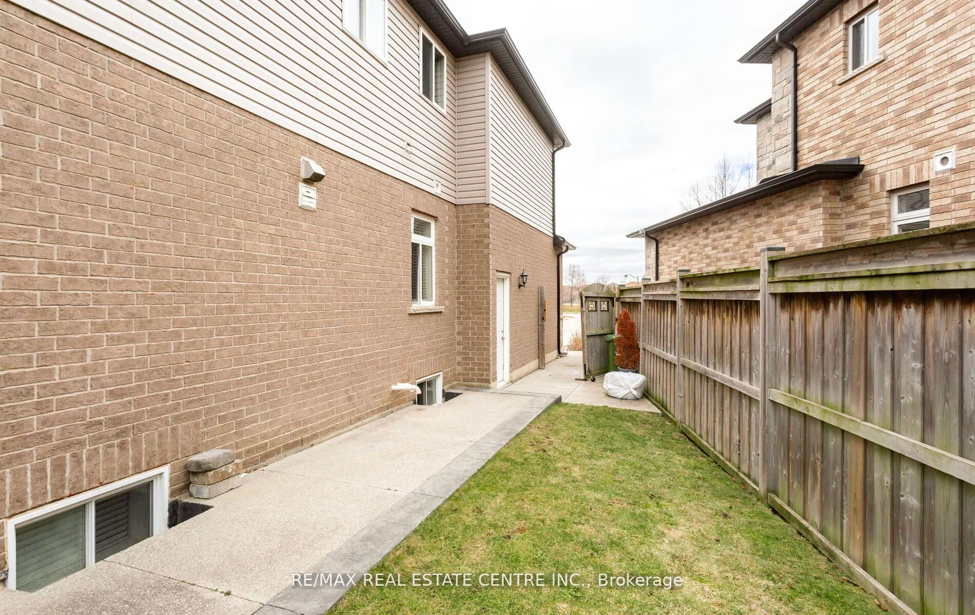 Photo 47 of 31 Rianna Court, Hamilton, Carpenter — HOMEH