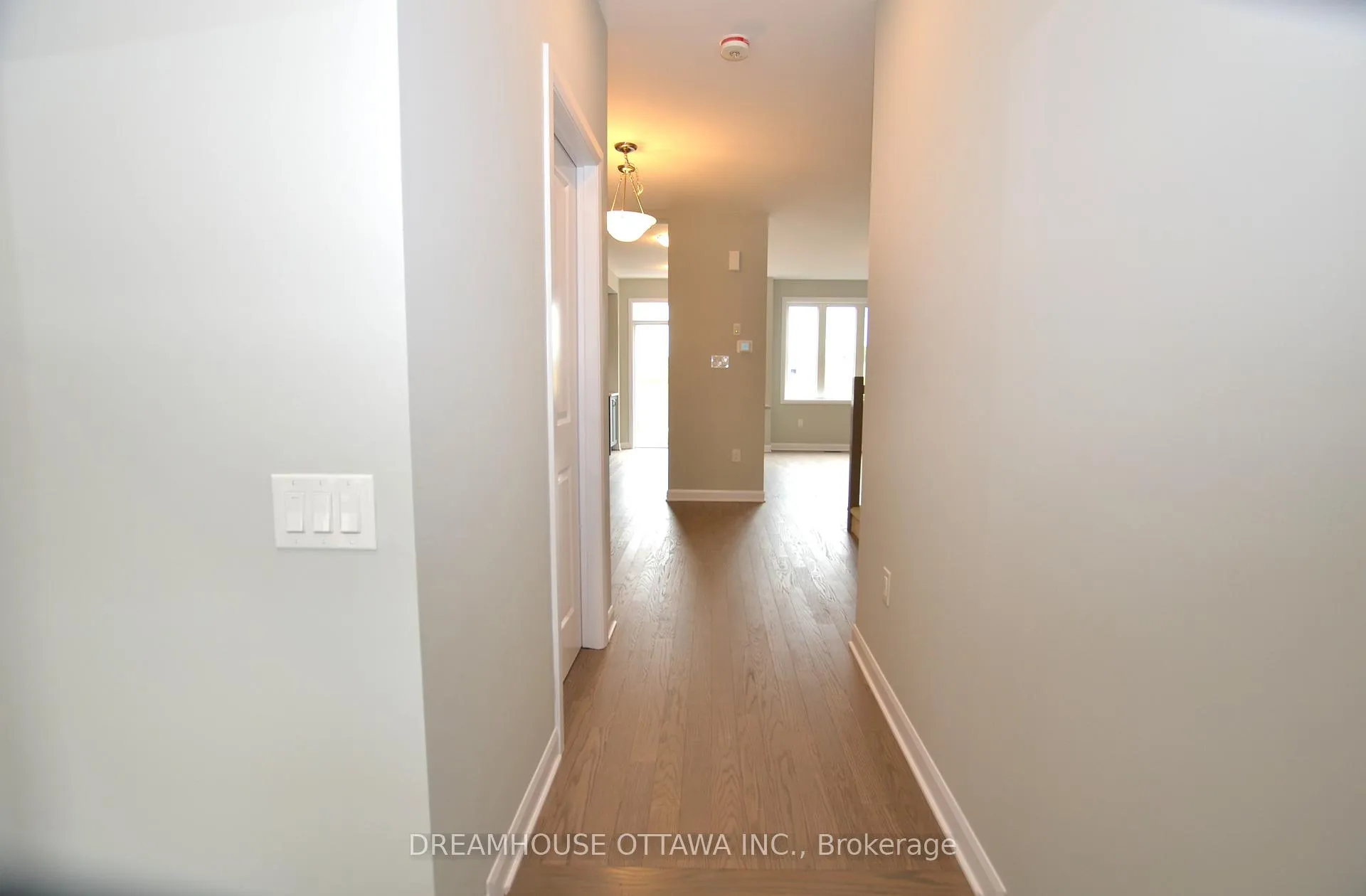 Photo 3 of 326 Gisborne Place, Ottawa, Kanata - Morgan's Grant/South March — HOMEH